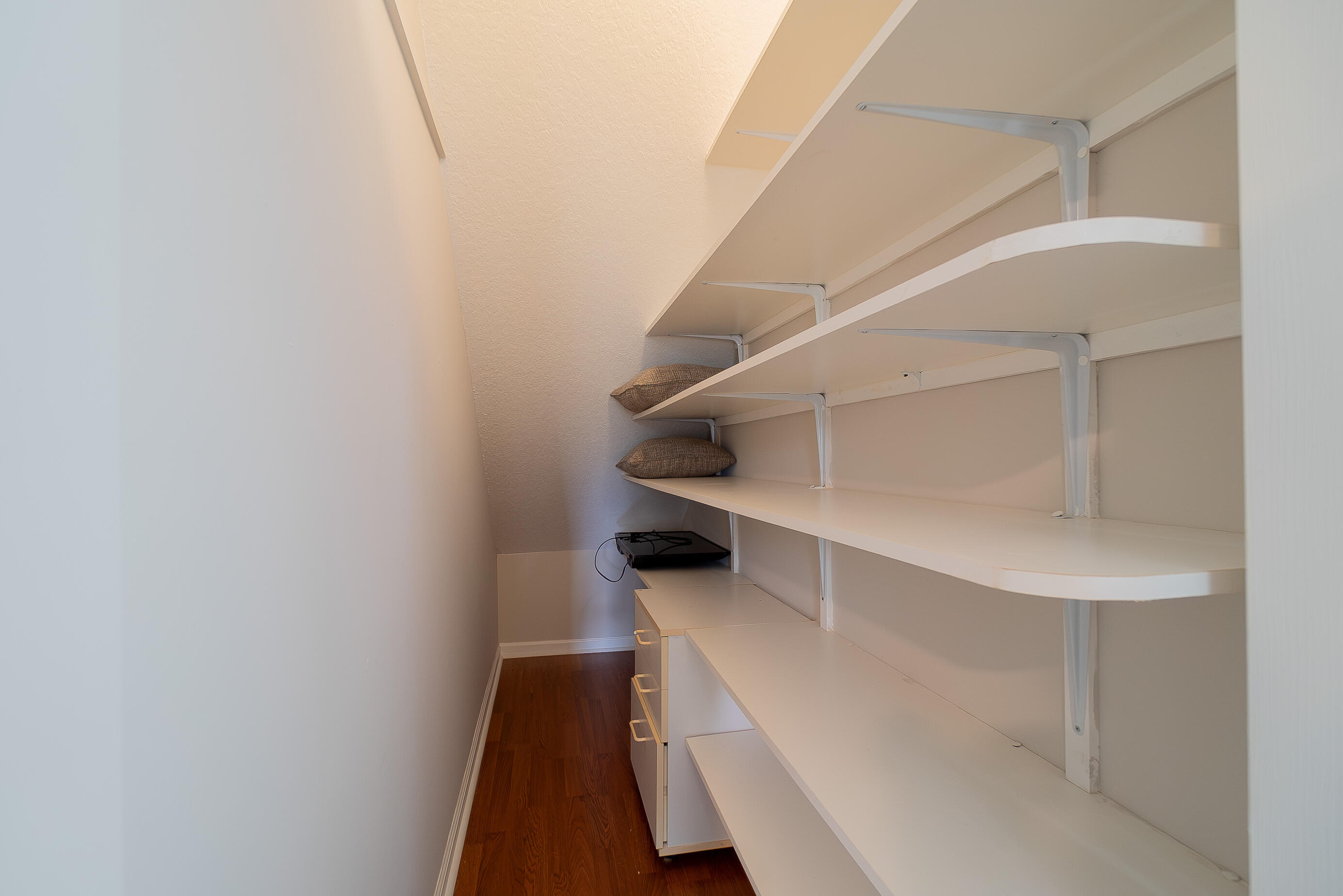 SHORES AT WELLINGTON CONDO - Residential