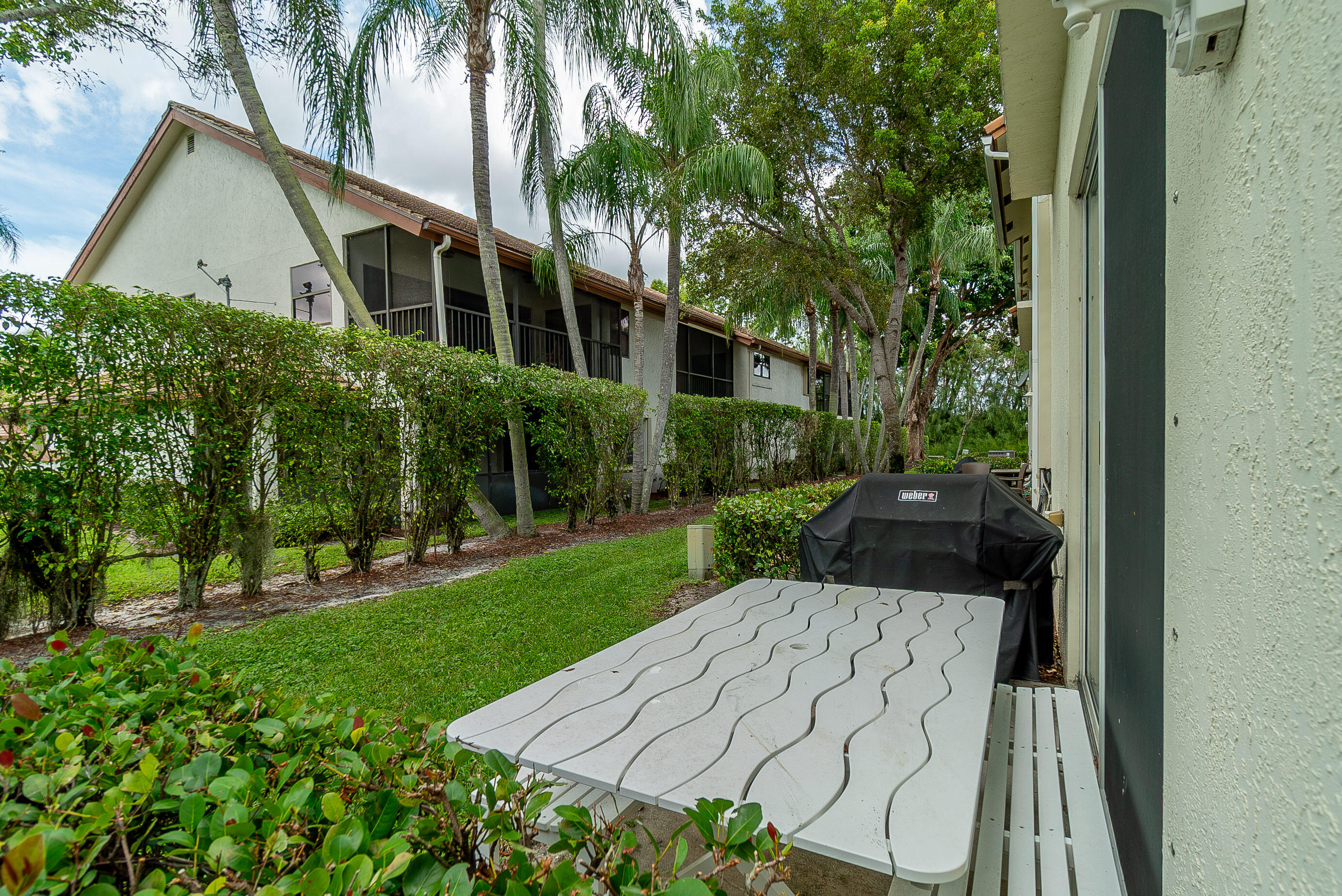 SHORES AT WELLINGTON CONDO - Residential