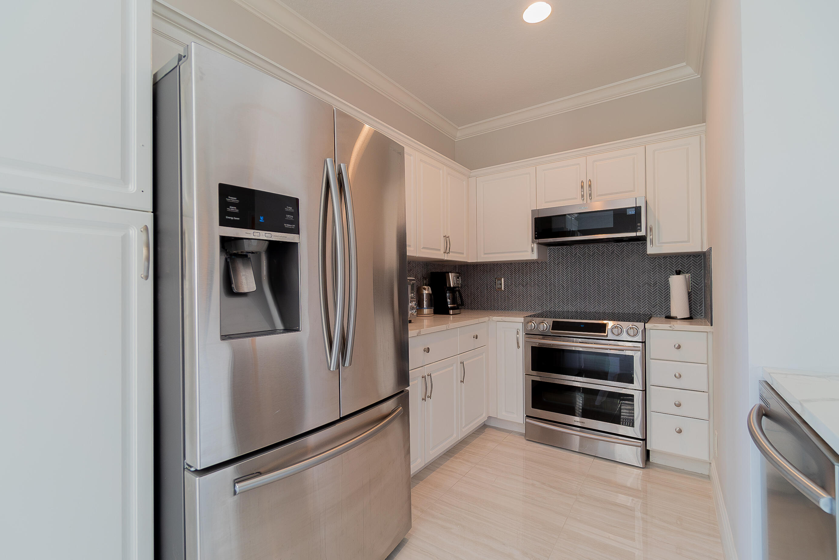 SHORES AT WELLINGTON CONDO - Residential