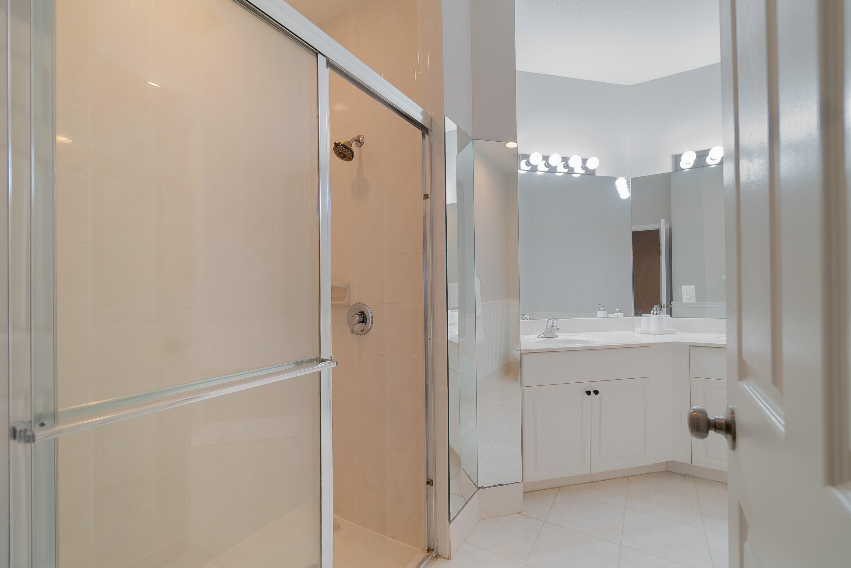 SHORES AT WELLINGTON CONDO - Residential