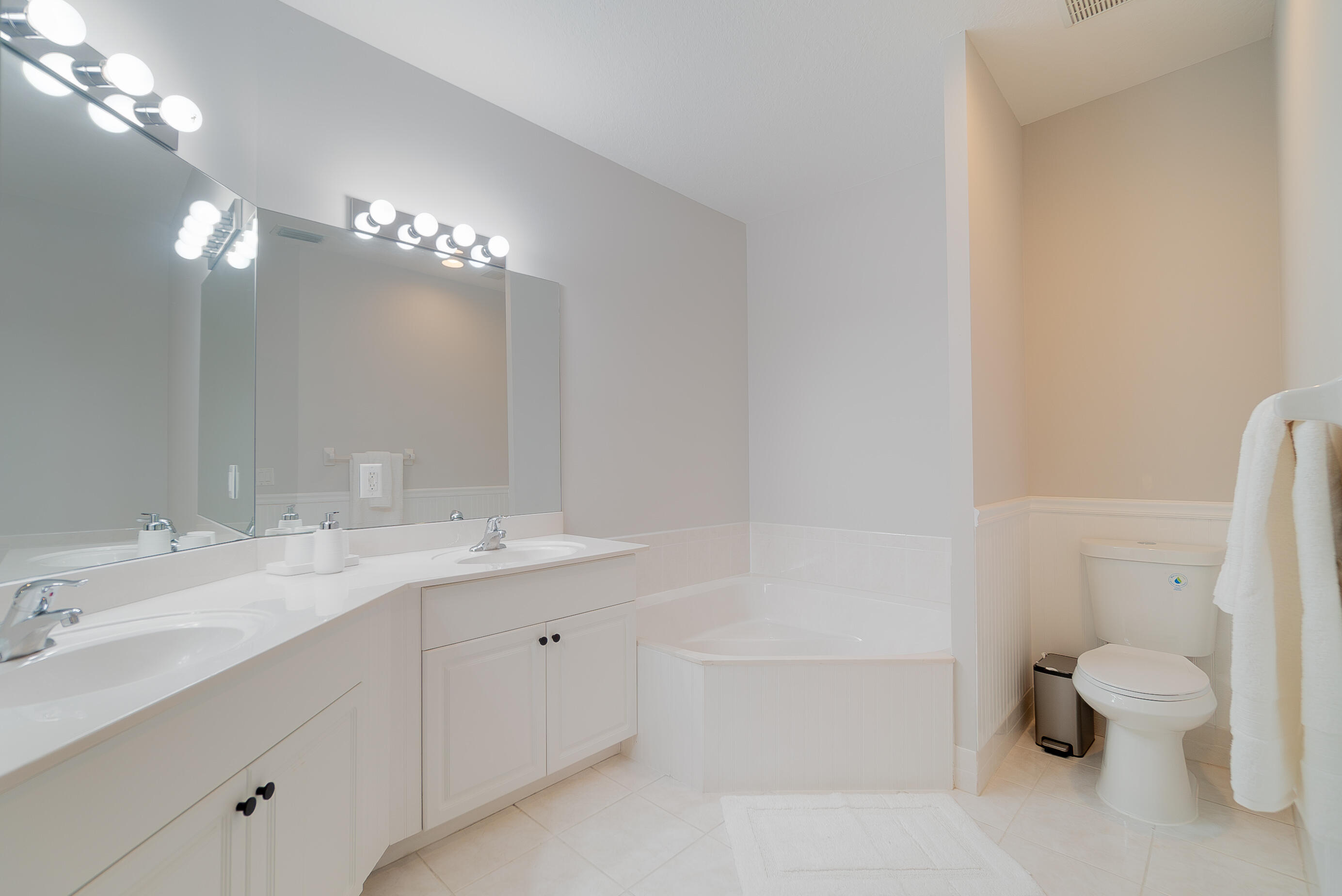 SHORES AT WELLINGTON CONDO - Residential