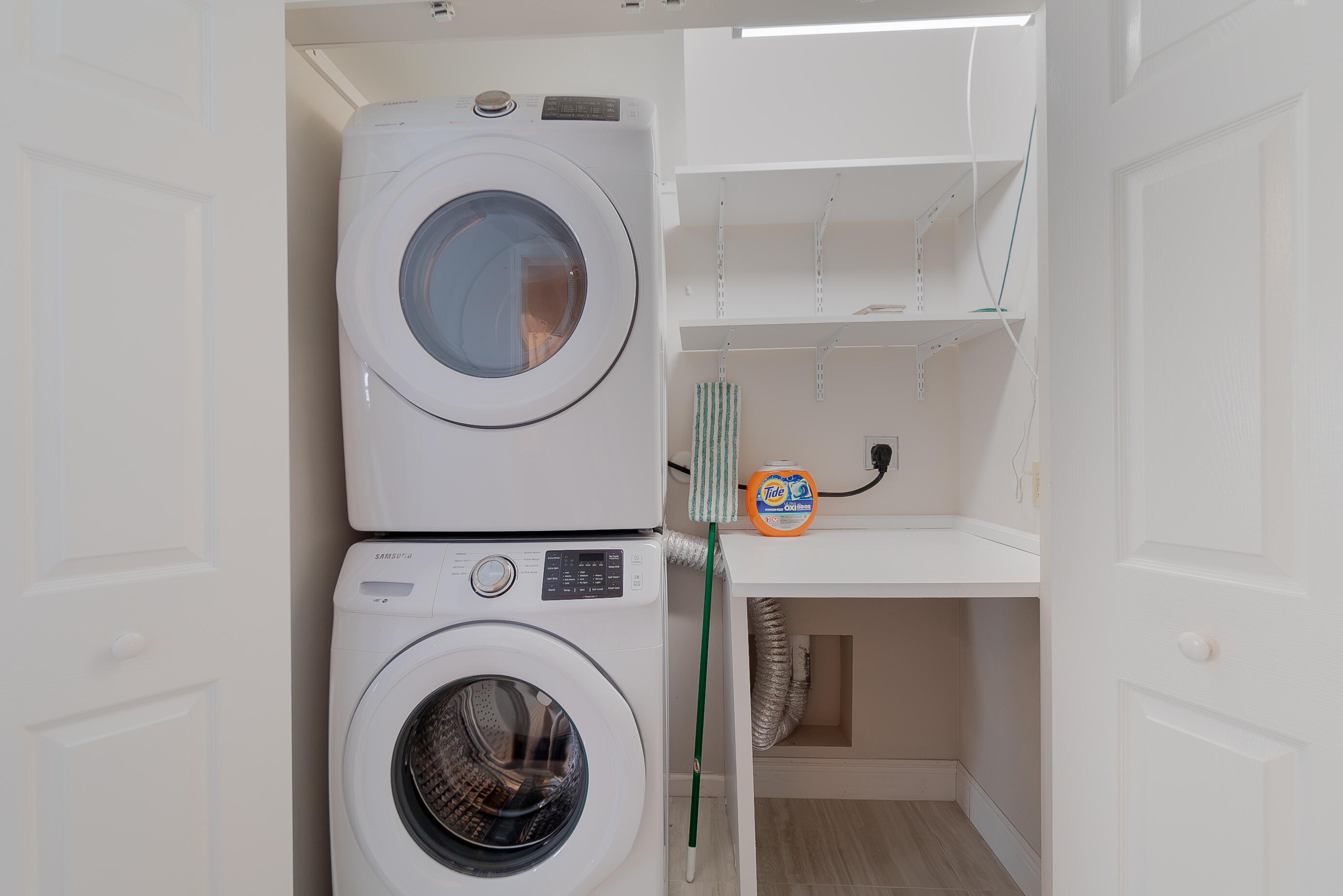 SHORES AT WELLINGTON CONDO - Residential