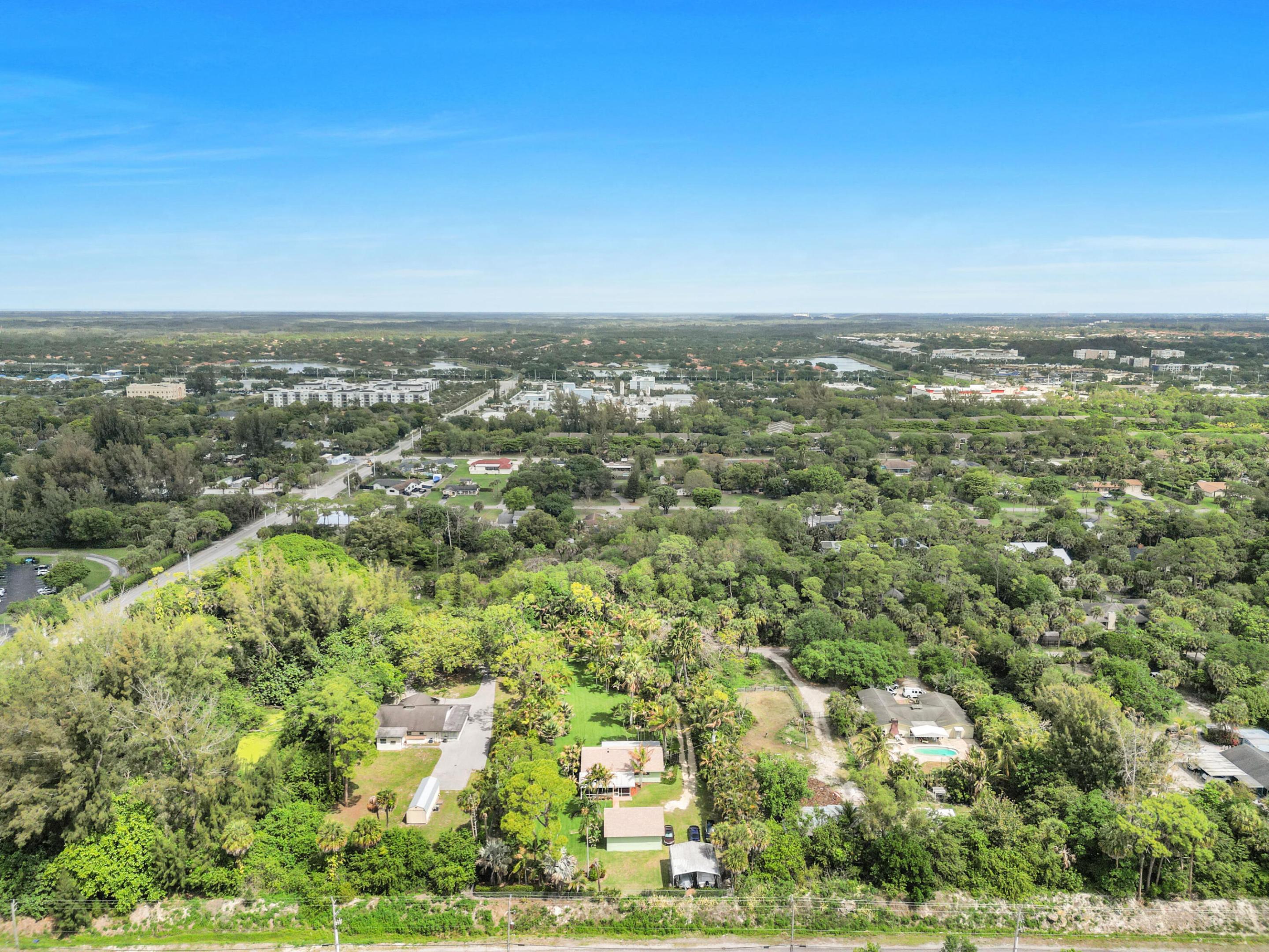 PALM BEACH FARMS CO 3 - Residential