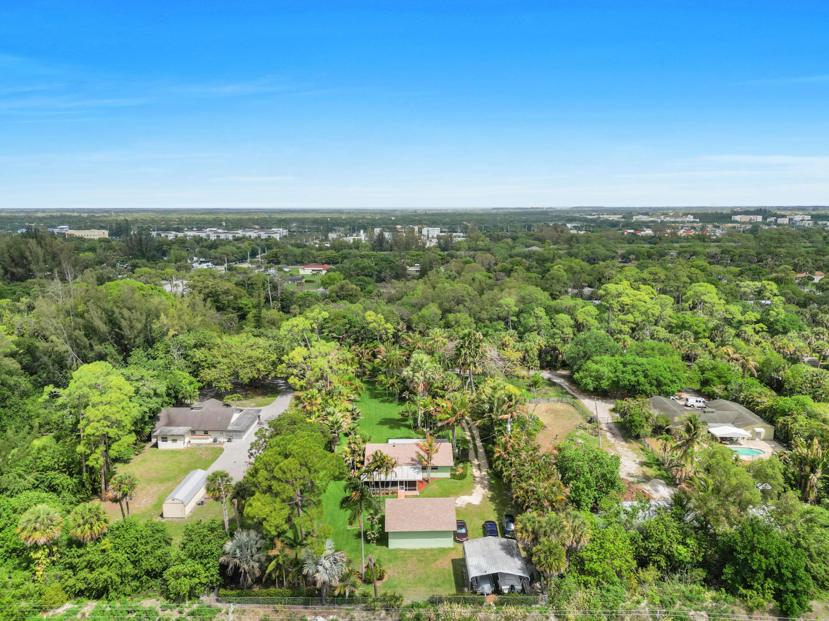 PALM BEACH FARMS CO 3 - Residential