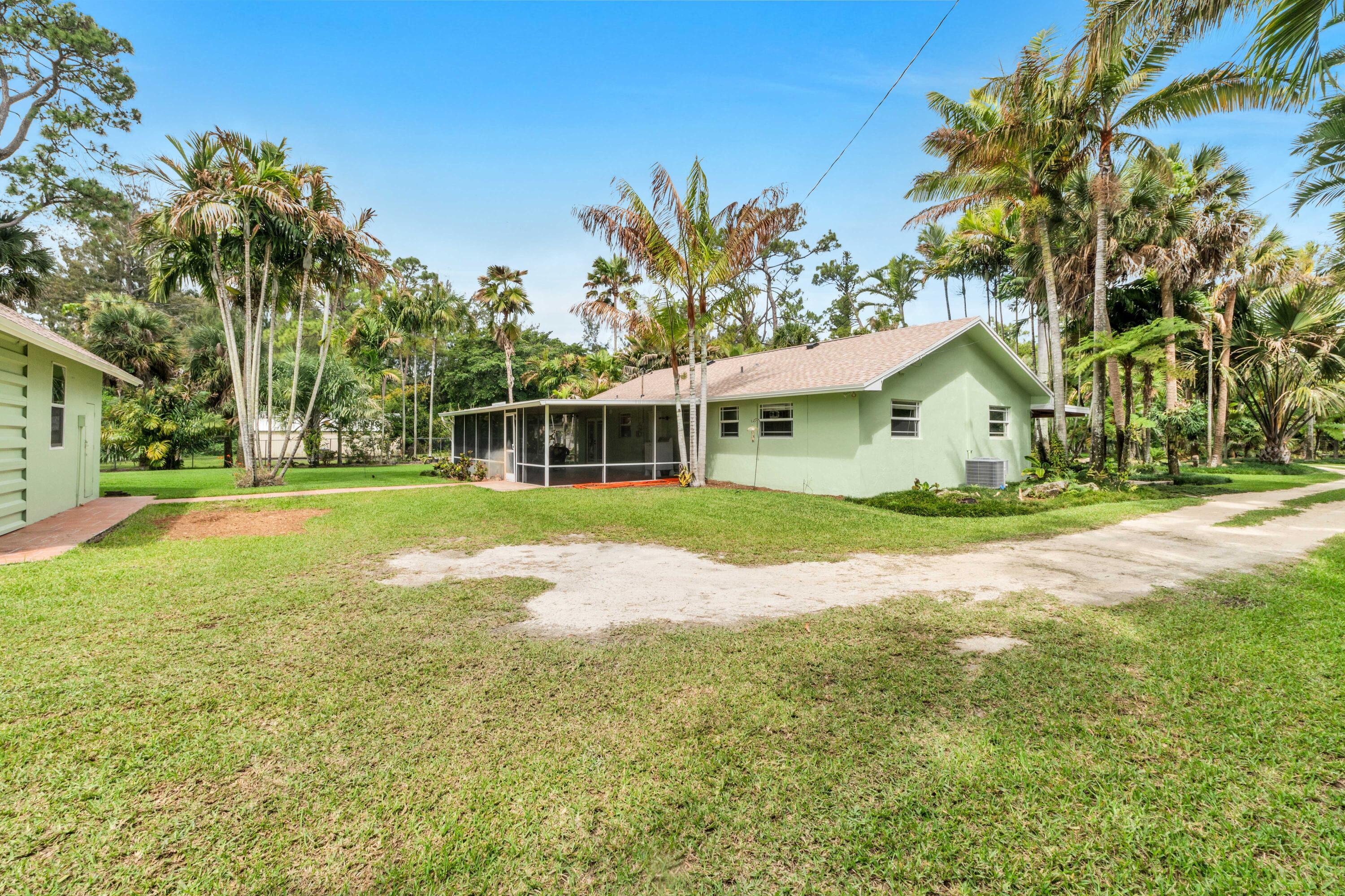 PALM BEACH FARMS CO 3 - Residential