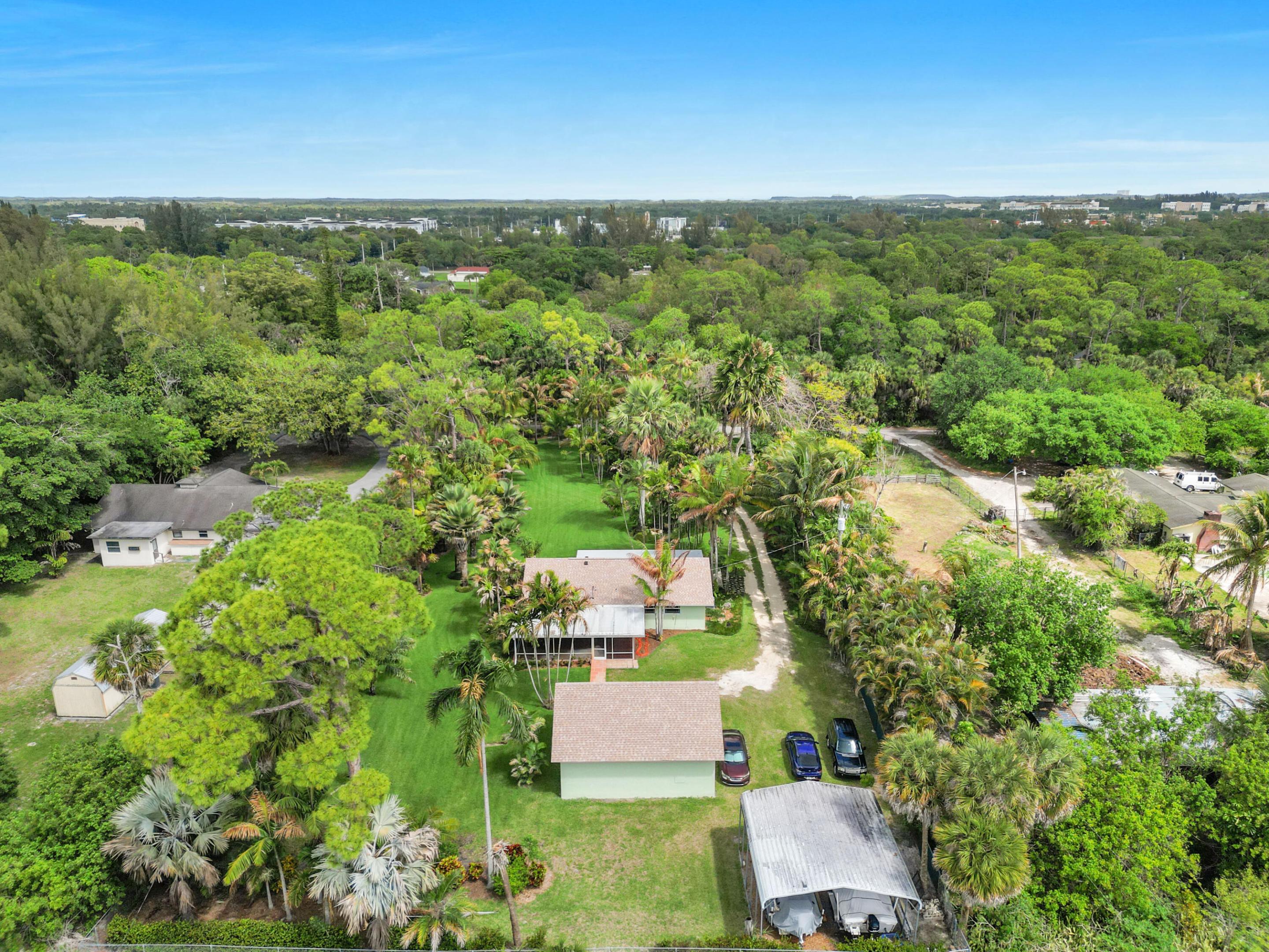 PALM BEACH FARMS CO 3 - Residential