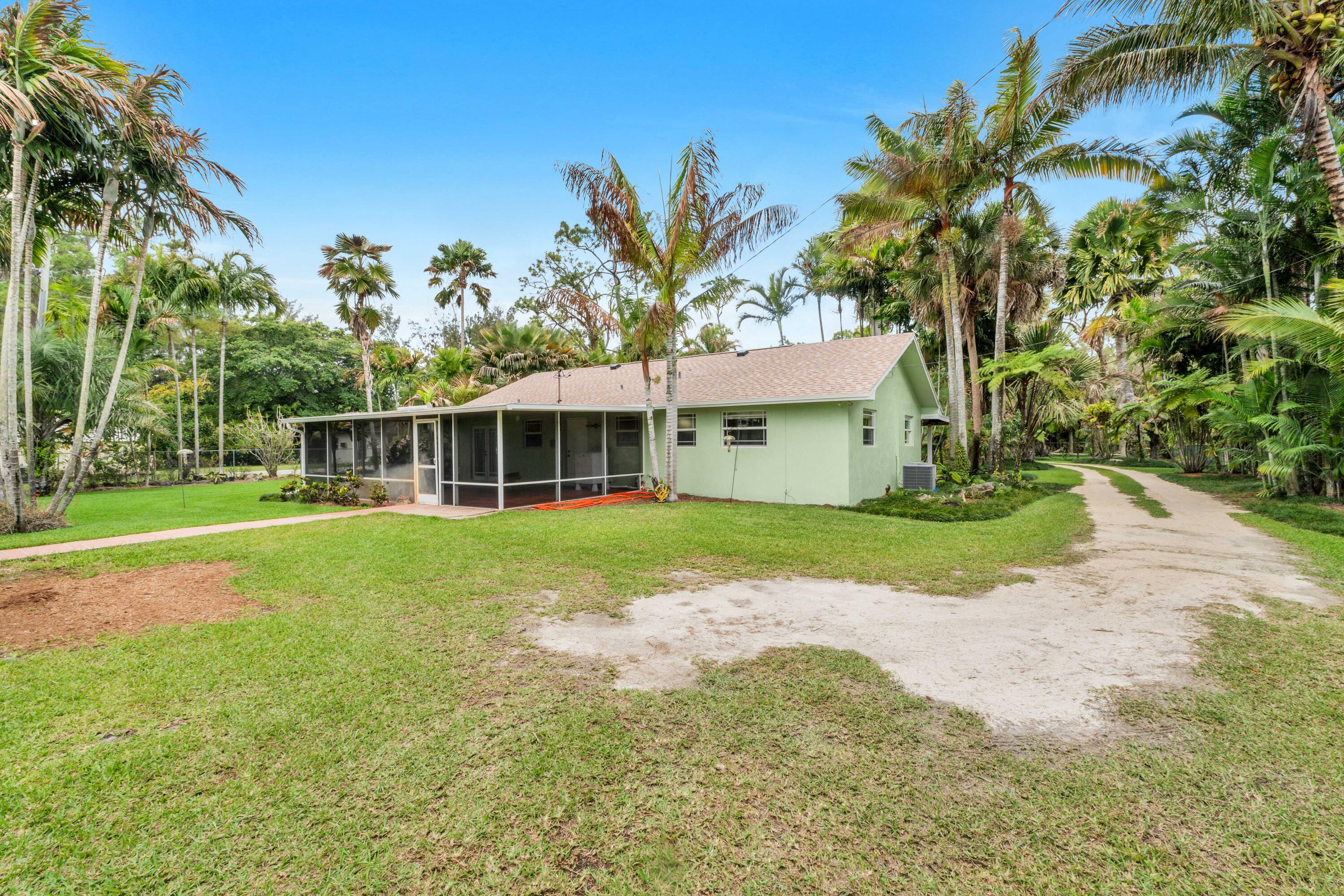 PALM BEACH FARMS CO 3 - Residential