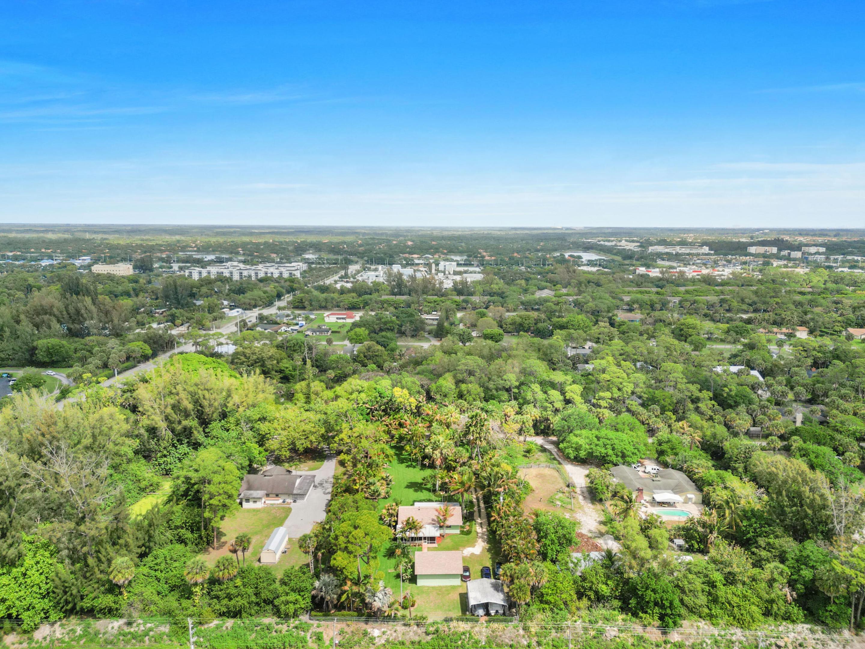 PALM BEACH FARMS CO 3 - Residential