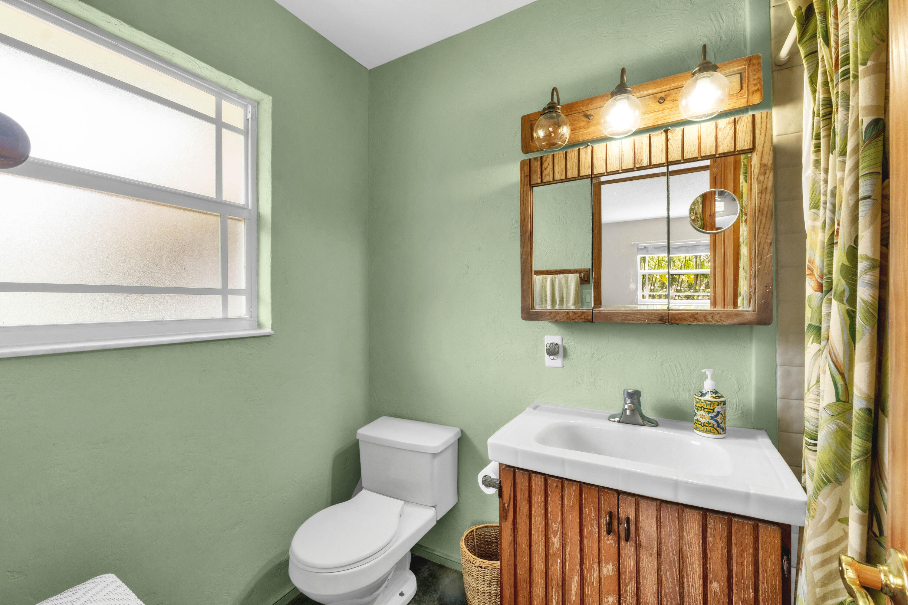 PALM BEACH FARMS CO 3 - Residential