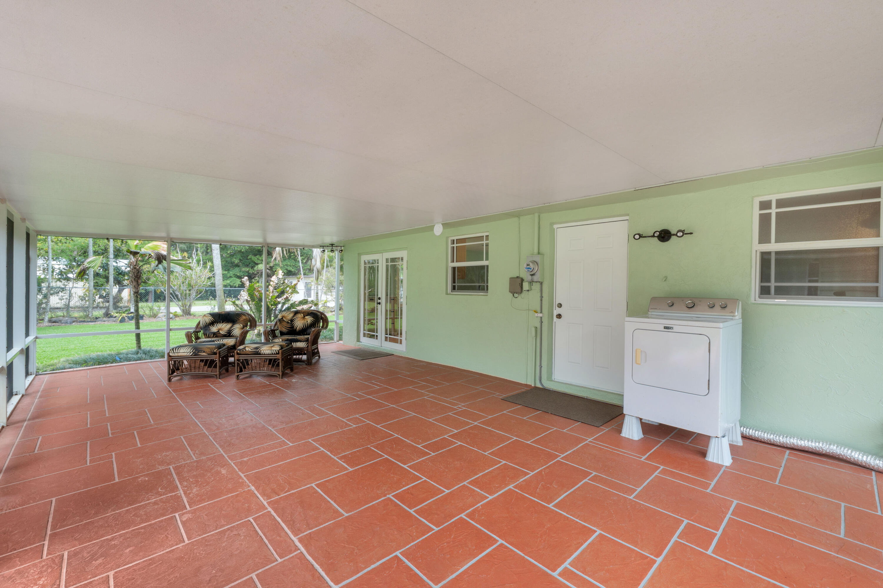 PALM BEACH FARMS CO 3 - Residential