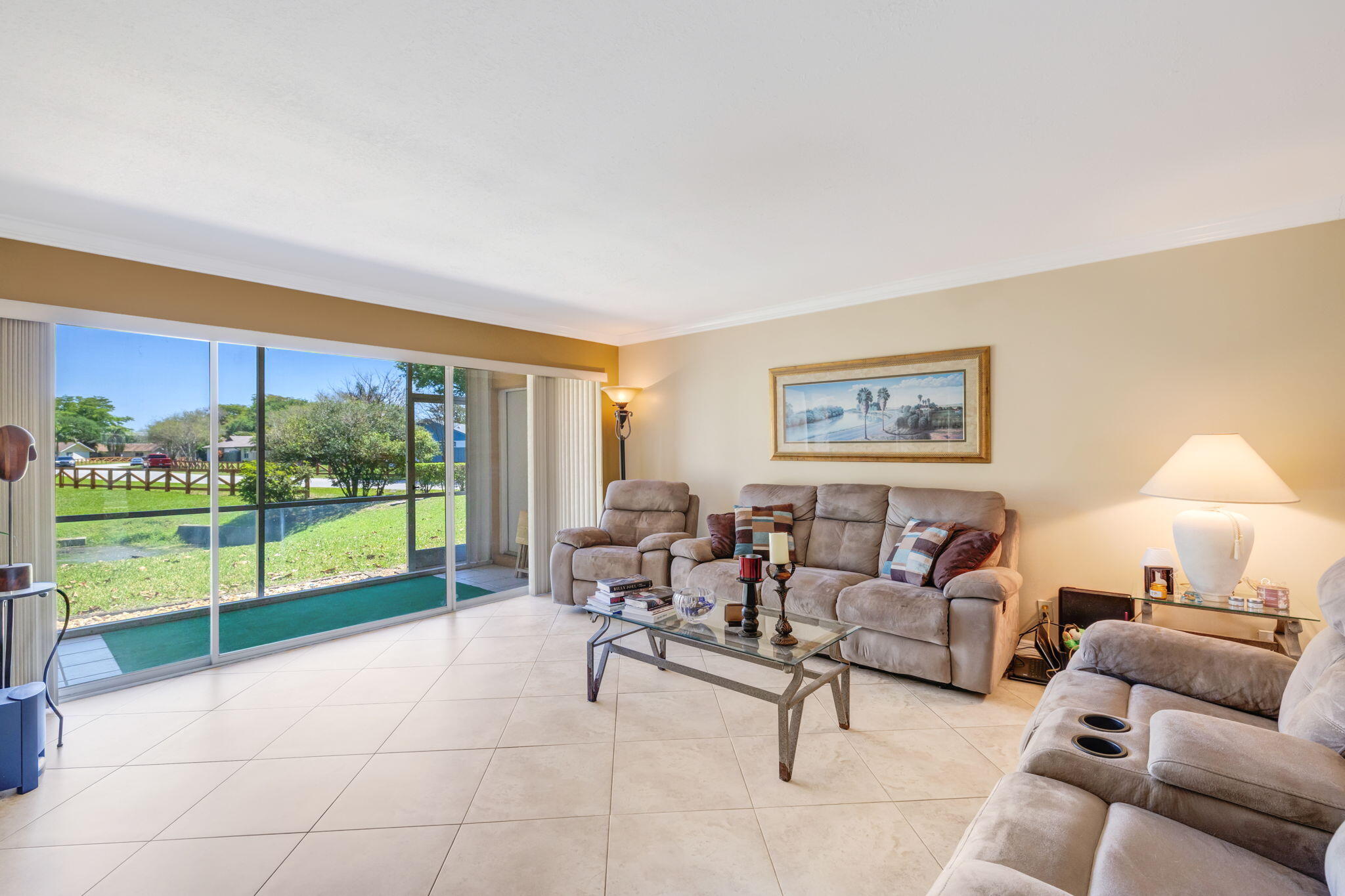 ISLA MERITA CONDOMINIUM I - Residential