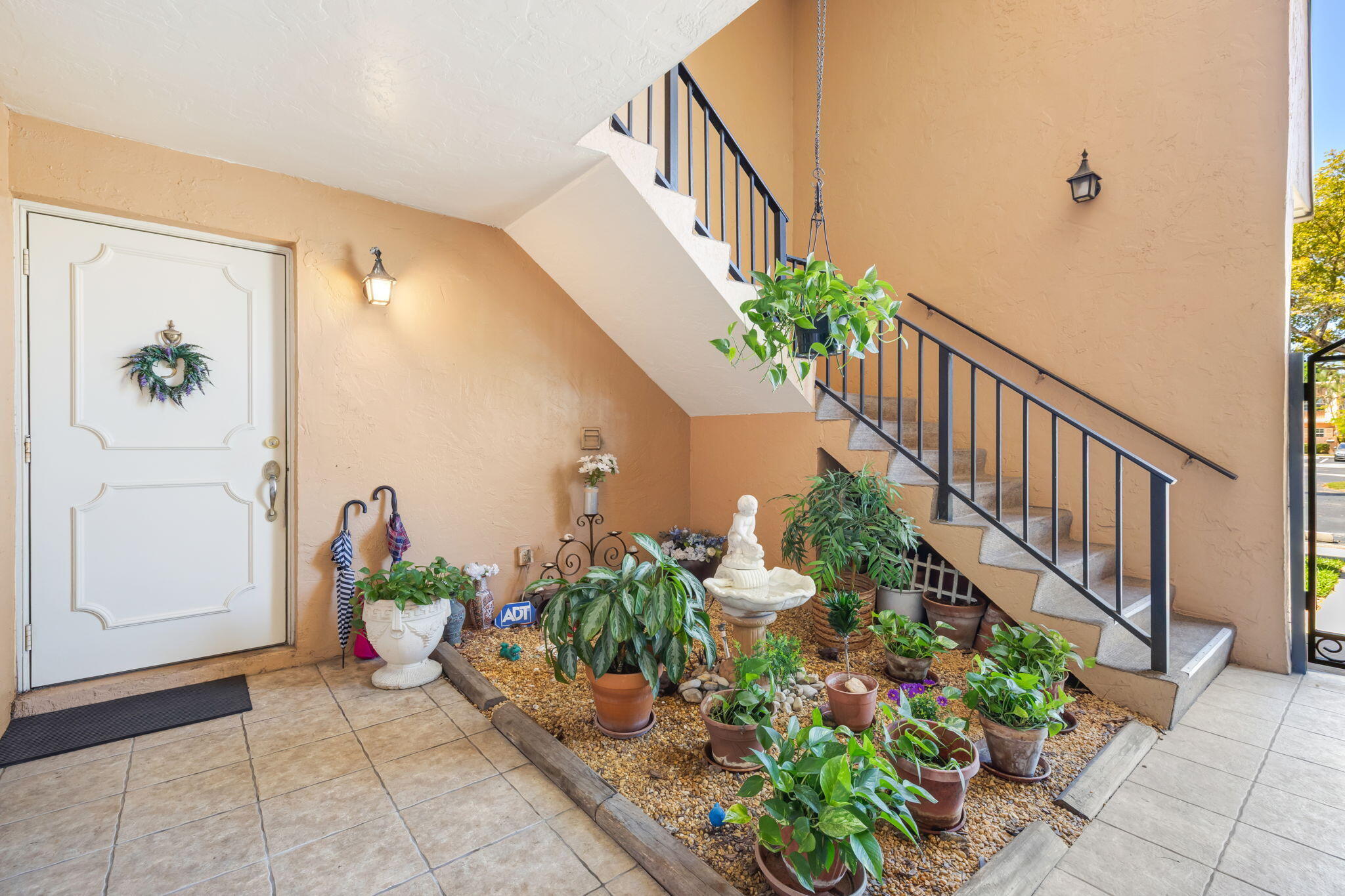 ISLA MERITA CONDOMINIUM I - Residential