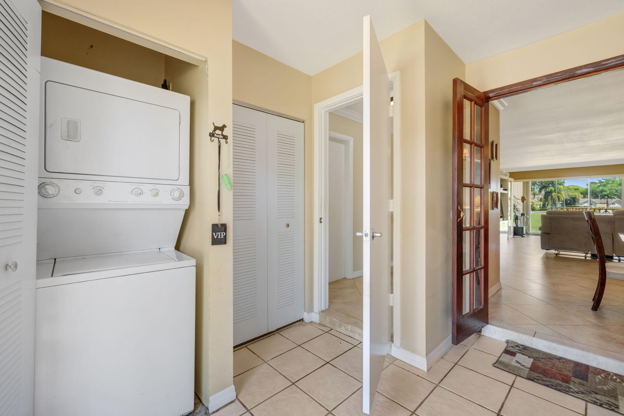 ISLA MERITA CONDOMINIUM I - Residential