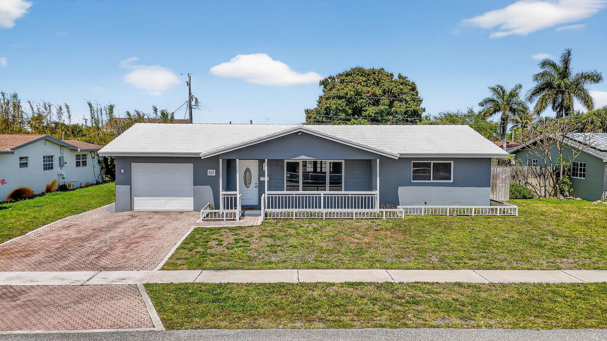 MONTEZ GARDENS - Residential