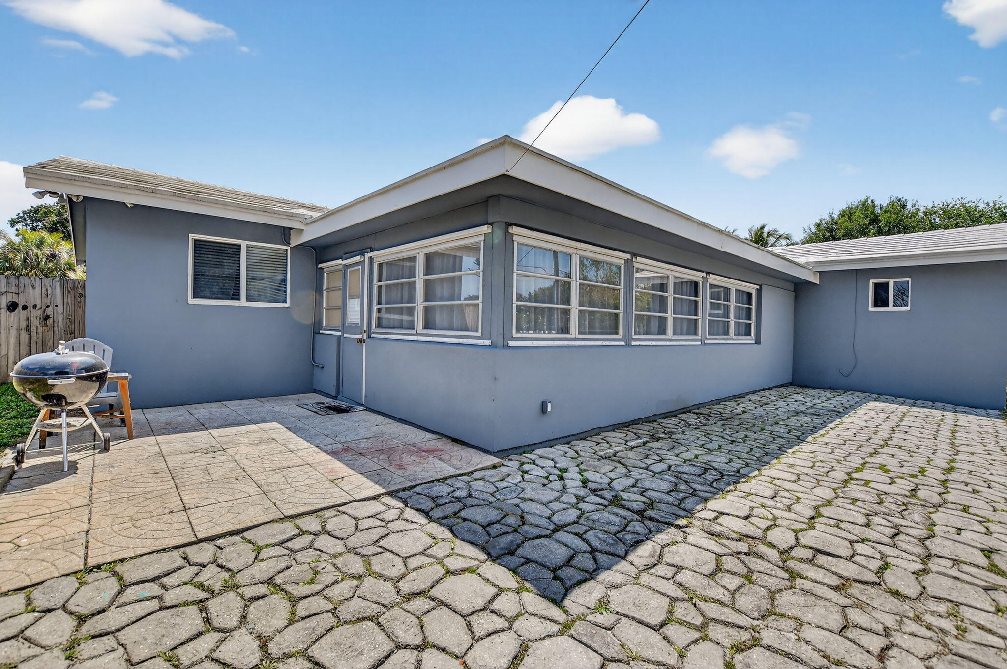 MONTEZ GARDENS - Residential