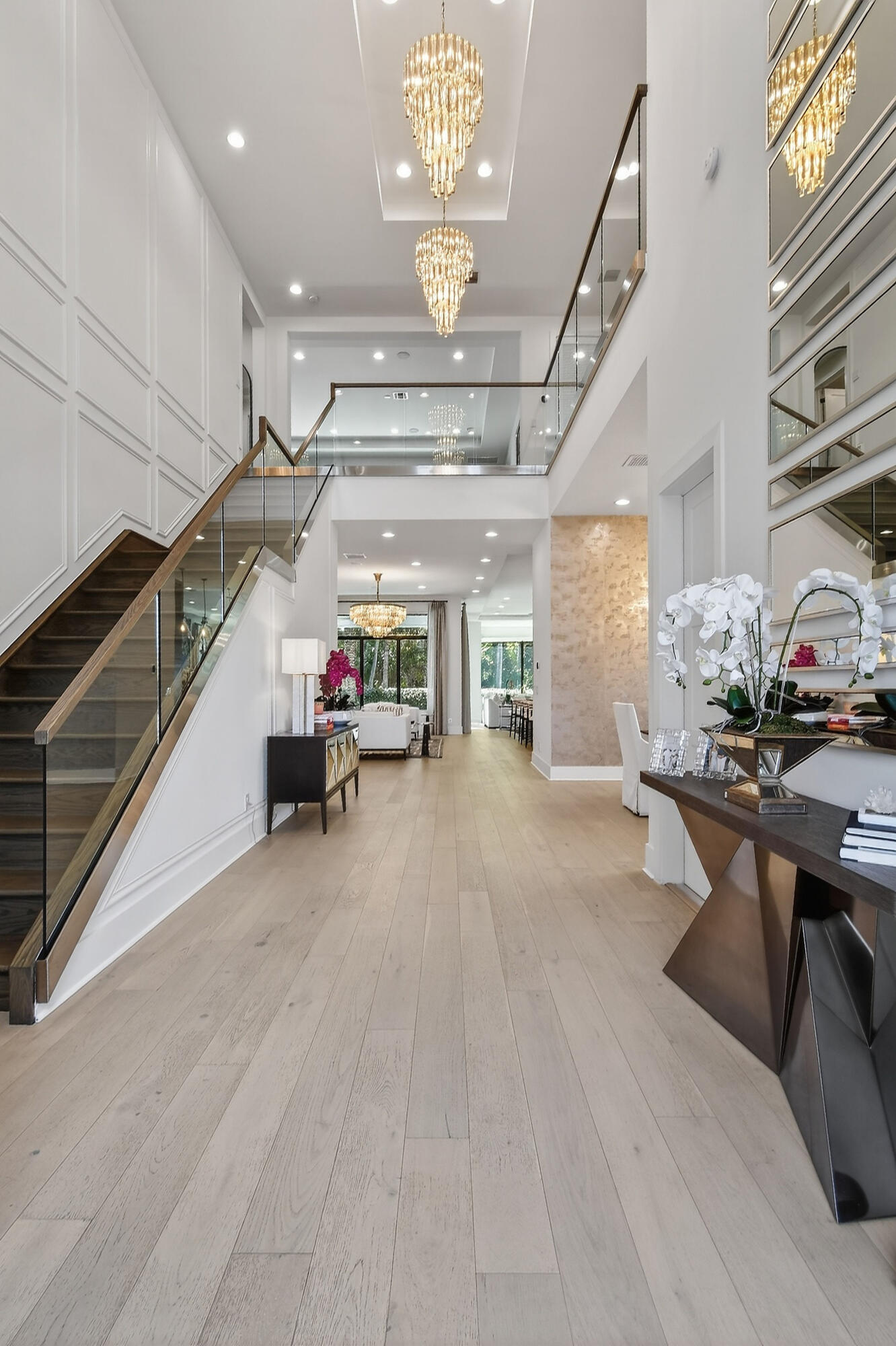 13590 Artisan Circle