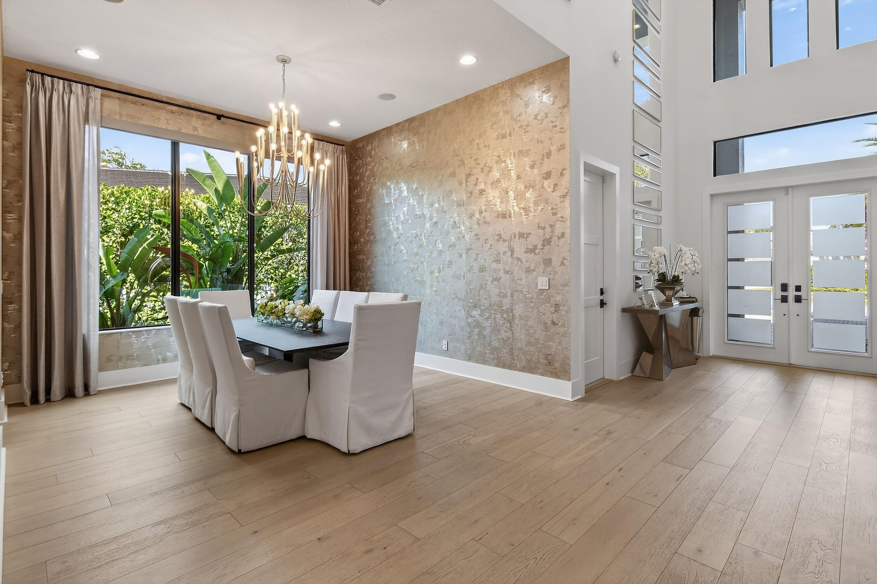 13590 Artisan Circle