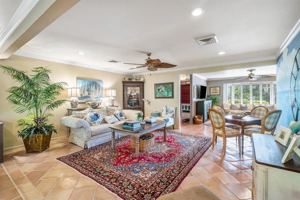 JUPITER INLET BEACH COLON - Residential