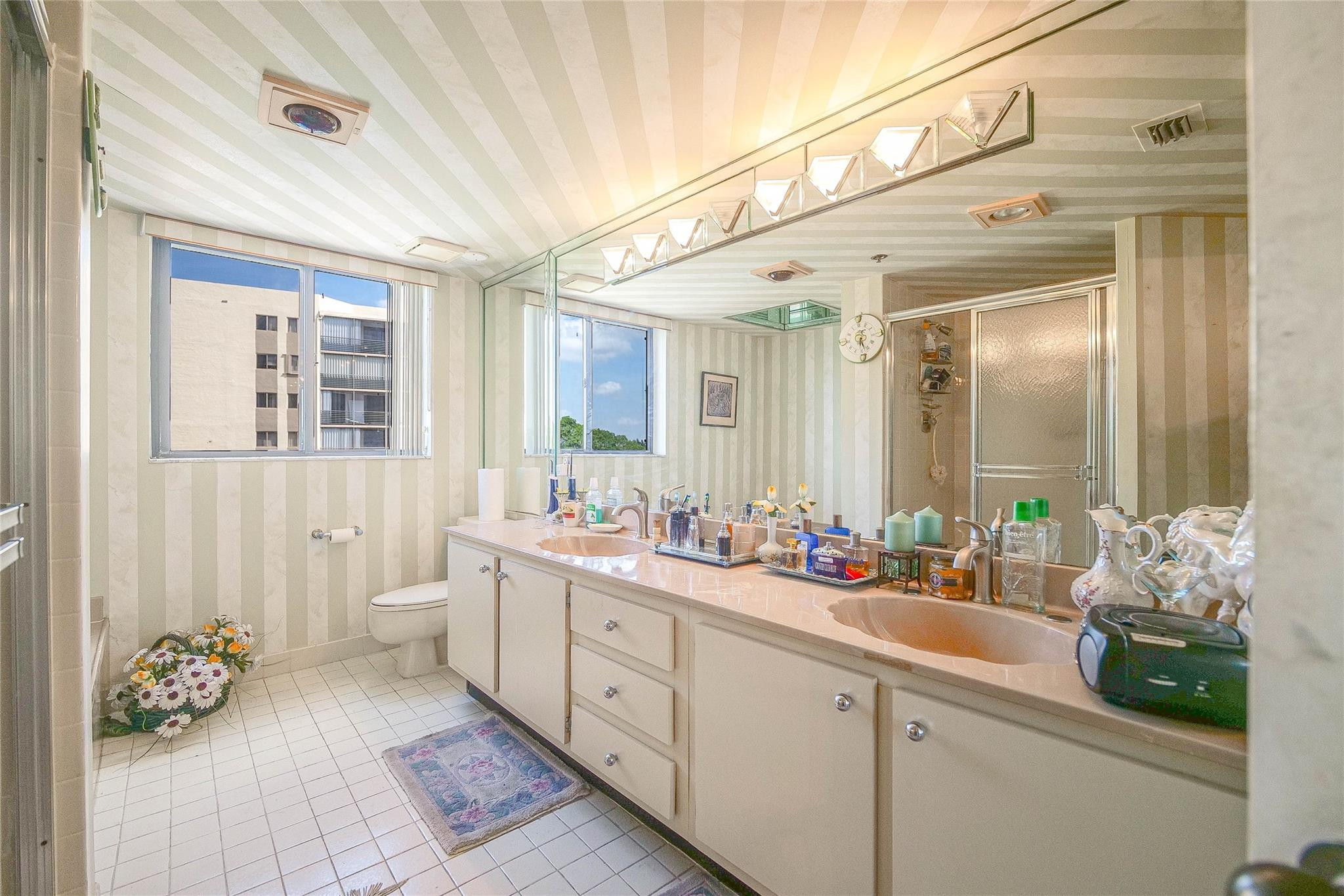 ENVIRON TOWERS - Residential