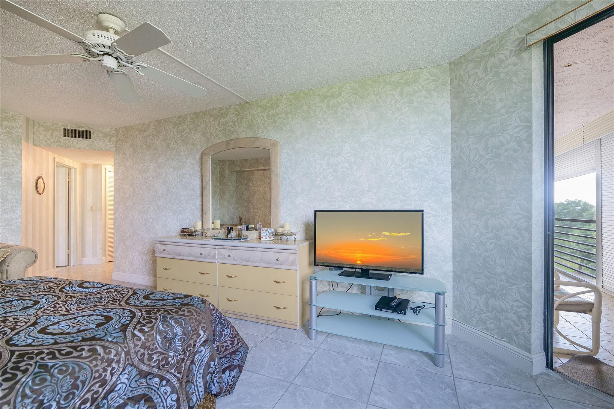 ENVIRON TOWERS - Residential