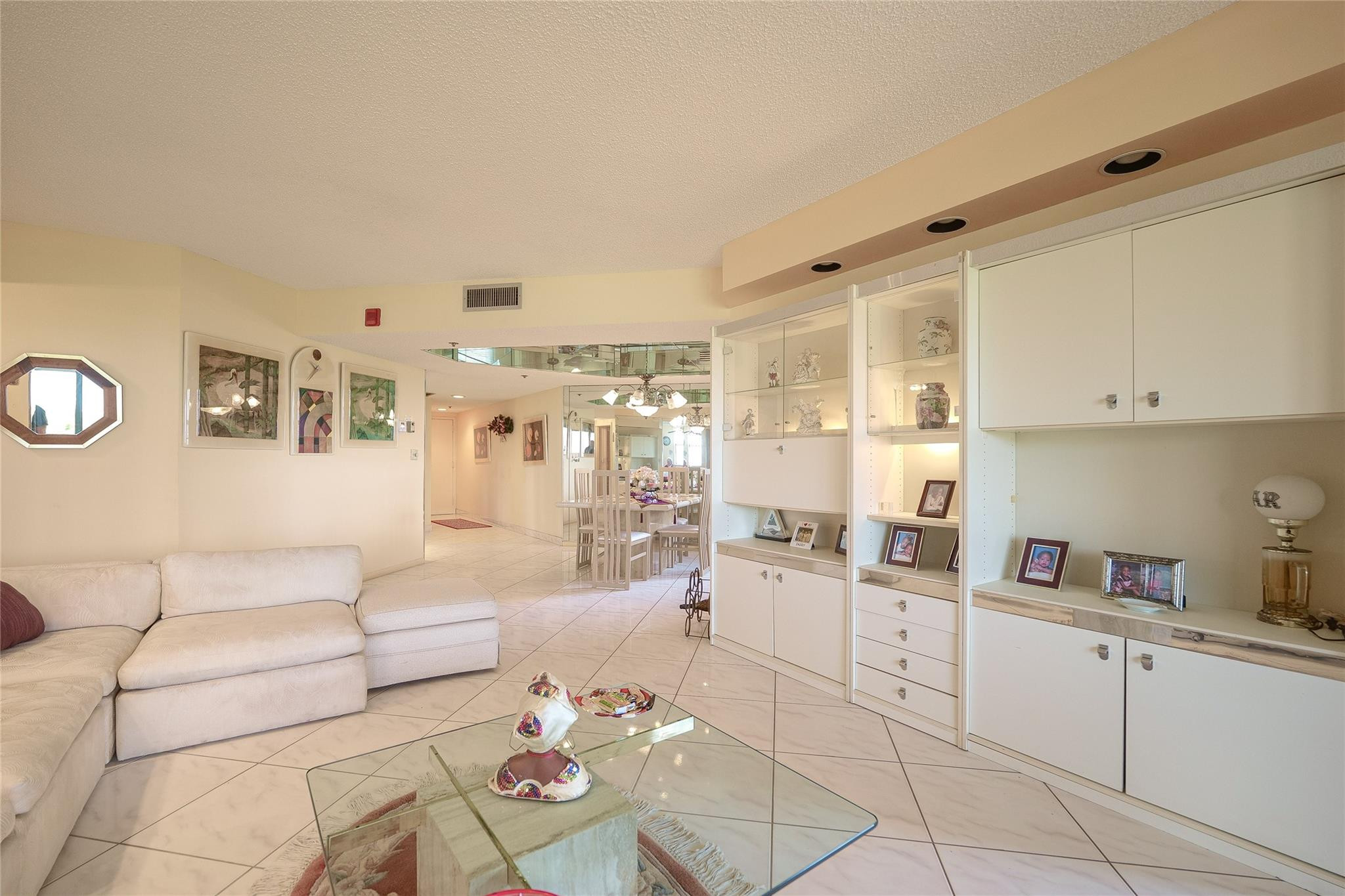 ENVIRON TOWERS - Residential