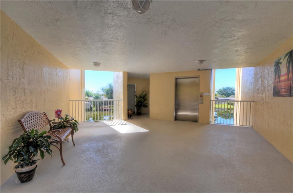 Sunrise Lakes - Residential