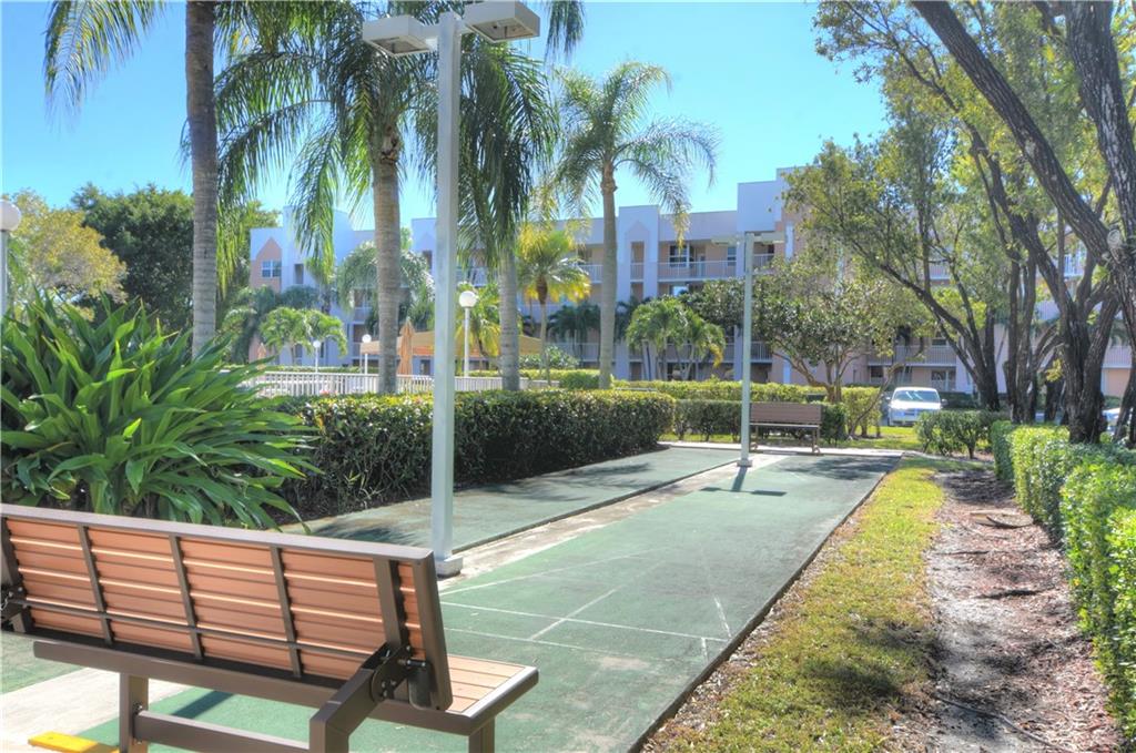 Sunrise Lakes - Residential