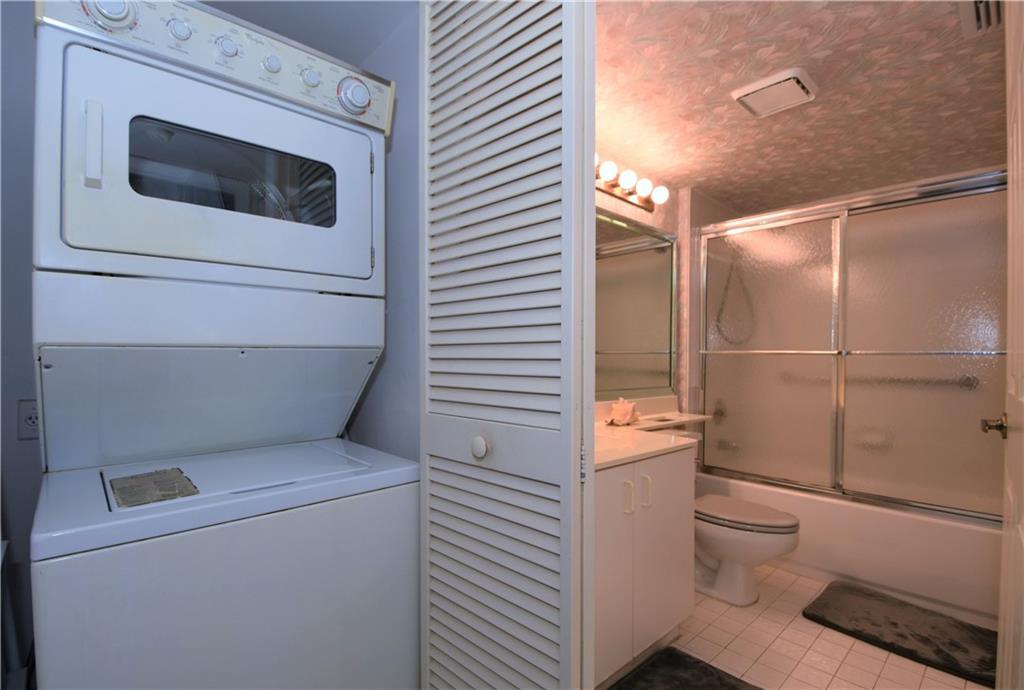 Sunrise Lakes - Residential