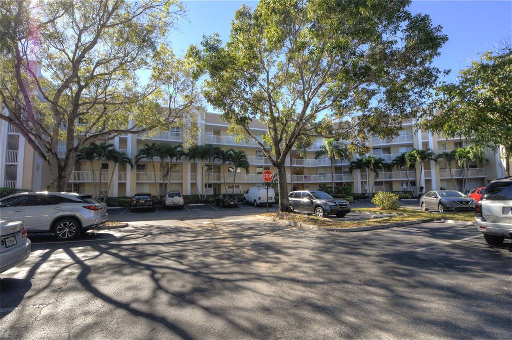 Sunrise Lakes - Residential