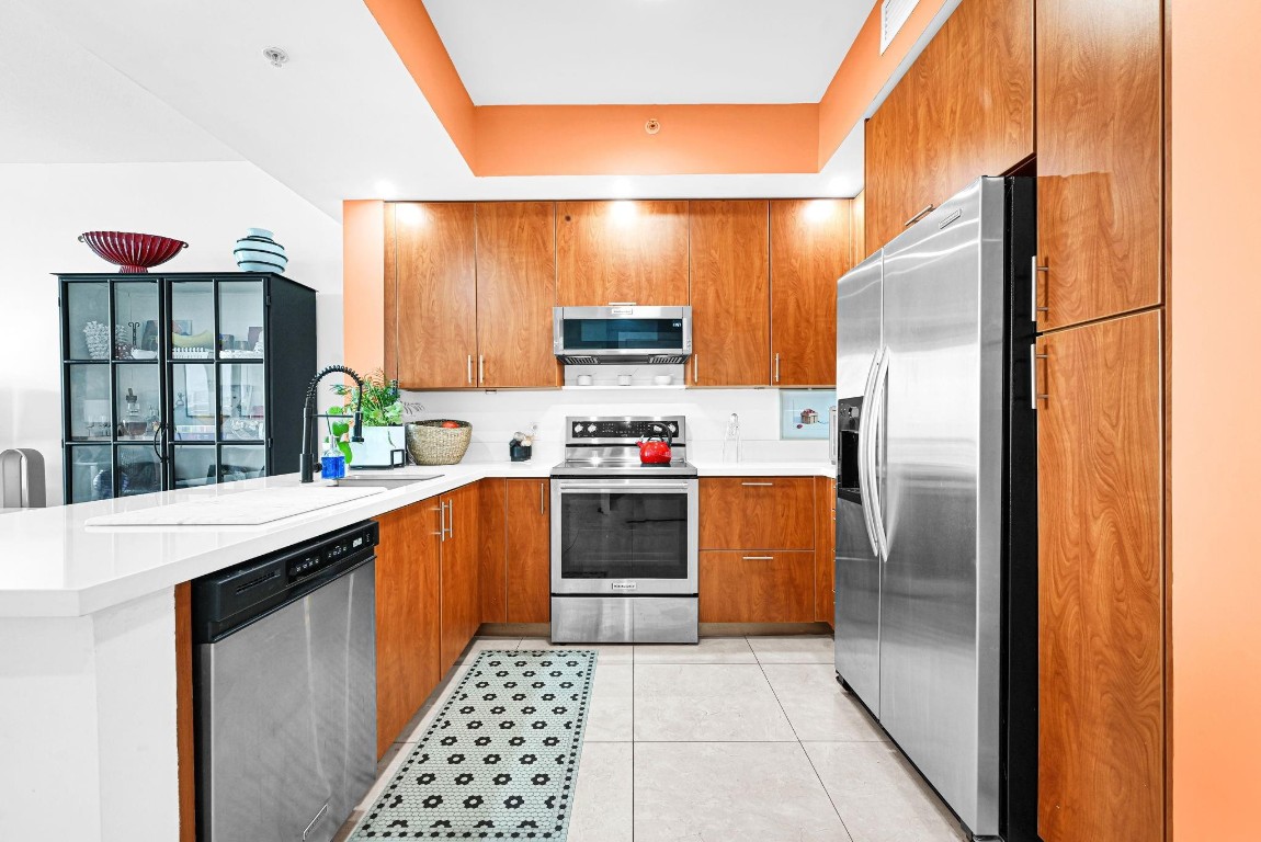 315 NE 3rd Avenue 1008