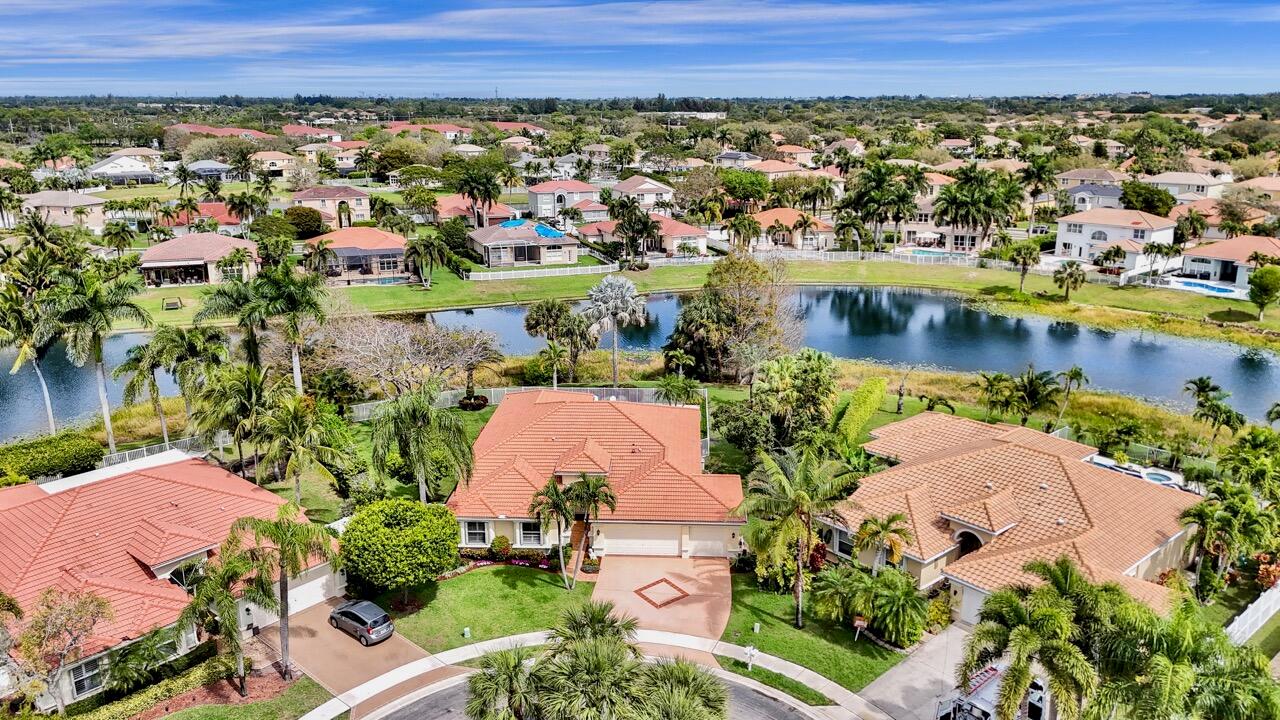 5321 Indianwood Village Lane