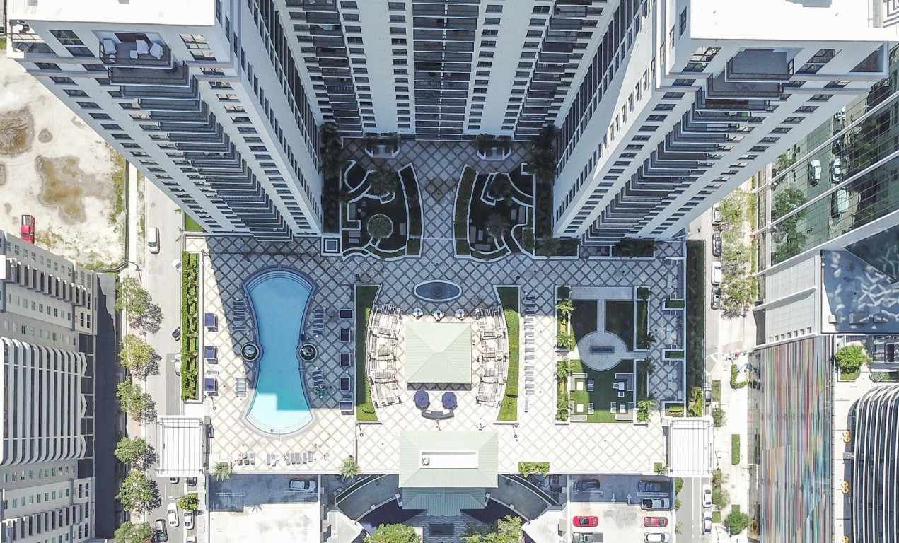 999 SW 1st Avenue 2913