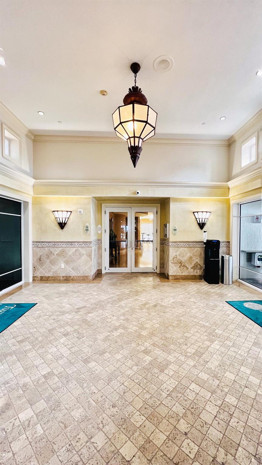 TURNBERRY VILLAGE SOUTH T - Residential Lease