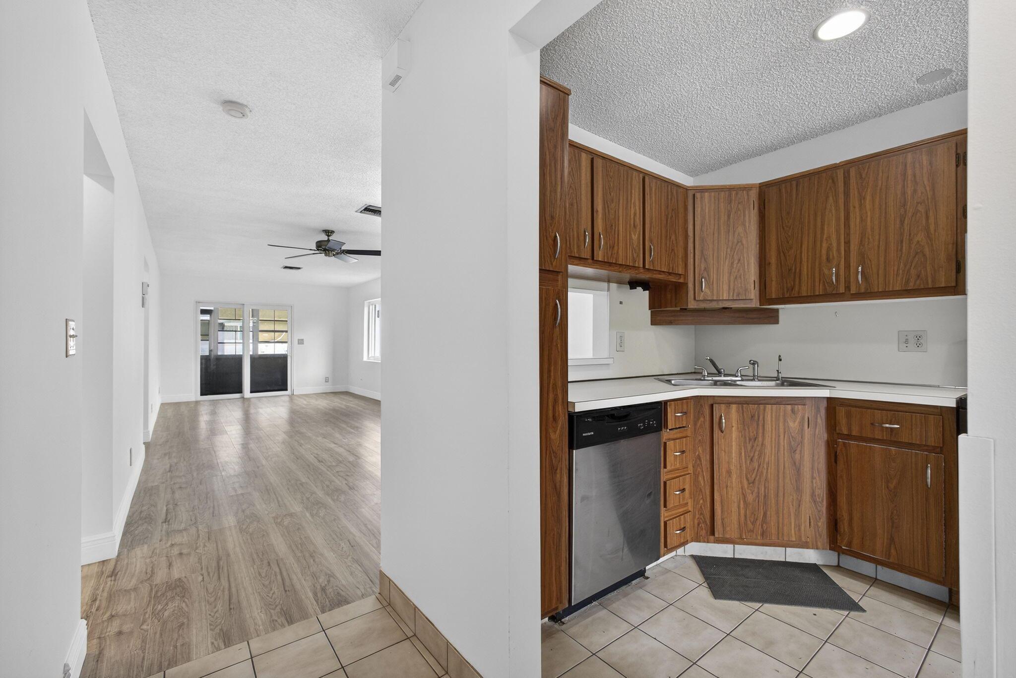 Cypress Lakes - Residential