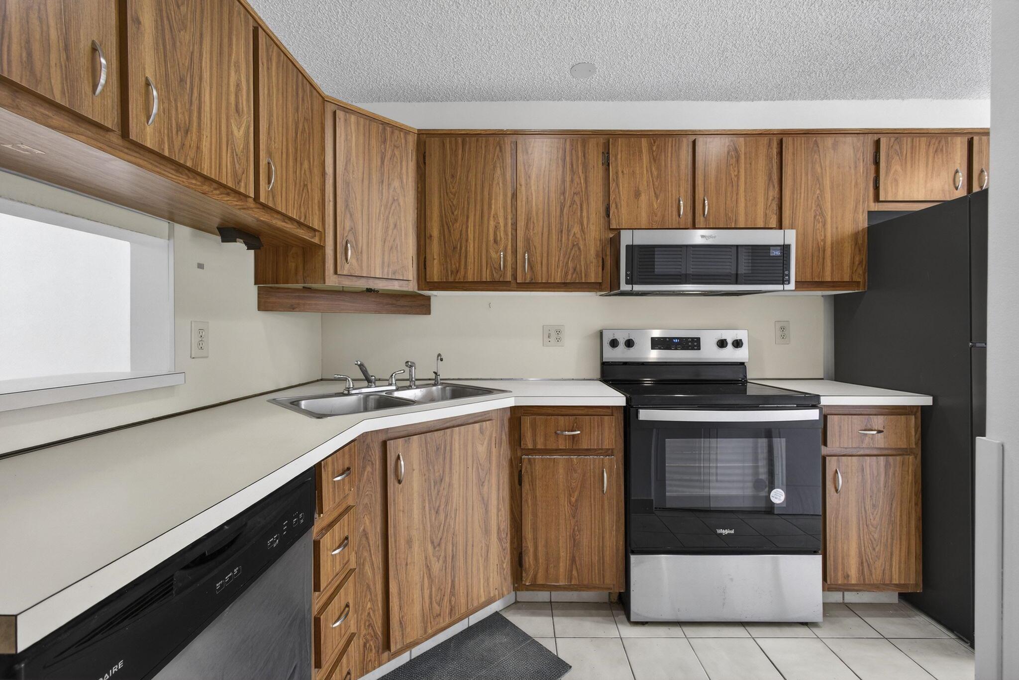 Cypress Lakes - Residential