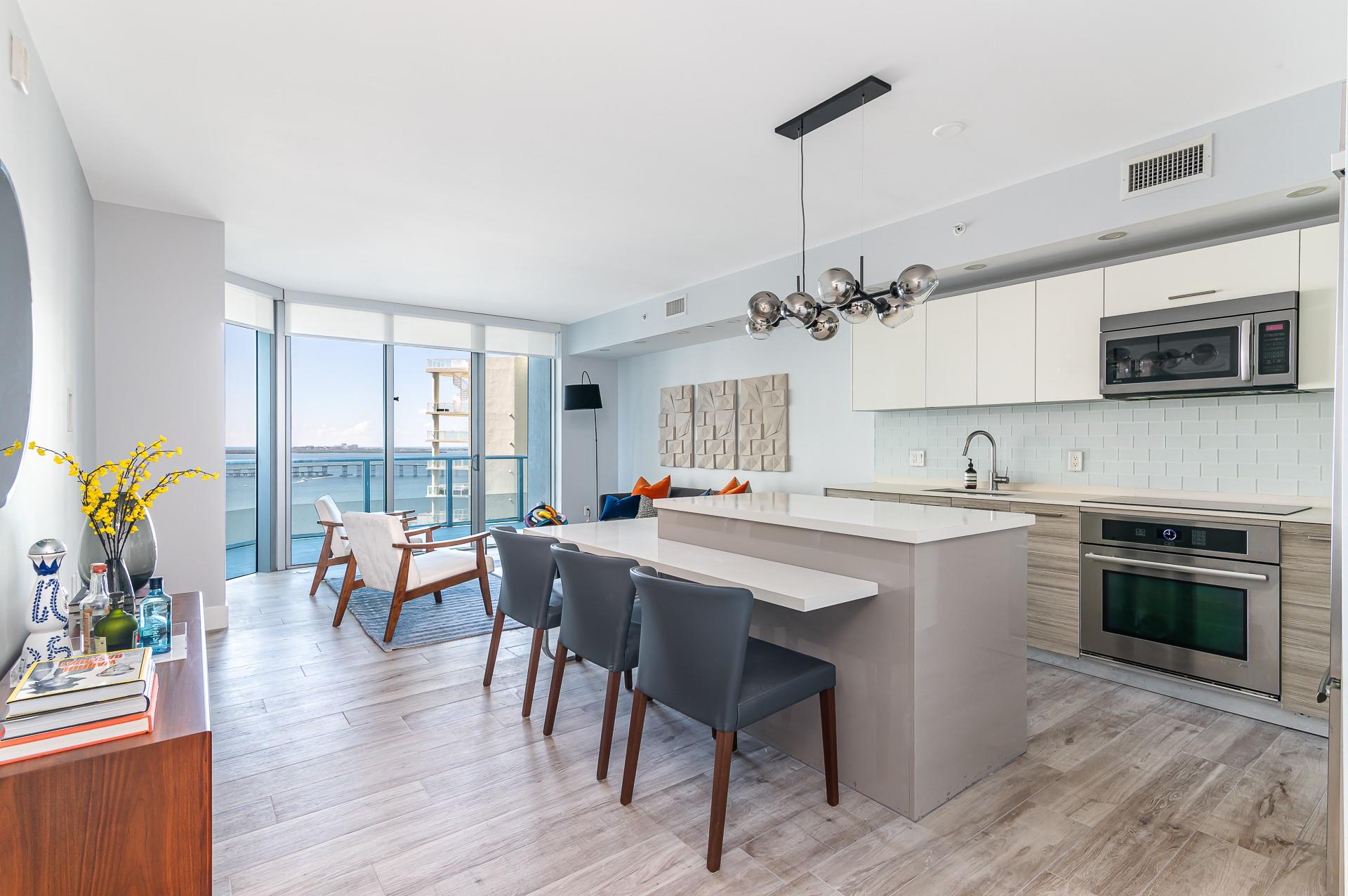 This modern 2-bedroom, 2-bathroom condo offers the perfect blend of comfort, style, and convenience. Located in the heart of Brickell, this unit features a spacious open floor plan with floor-to-ceiling windows that flood the space with natural light and showcase breathtaking views of the city skyline. The sleek kitchen is equipped with modern cabinetry, stainless steel appliances, and ample counter space. The primary bedroom features generous closet space and a beautifully updated en-suite bathroom. A full-sized washer and dryer are conveniently located in-unit. Enjoy access to resort-style amenities such as pool, gym, concierge, etc. and live just steps away from world-class dining, shopping, nightlife, and public transportation.