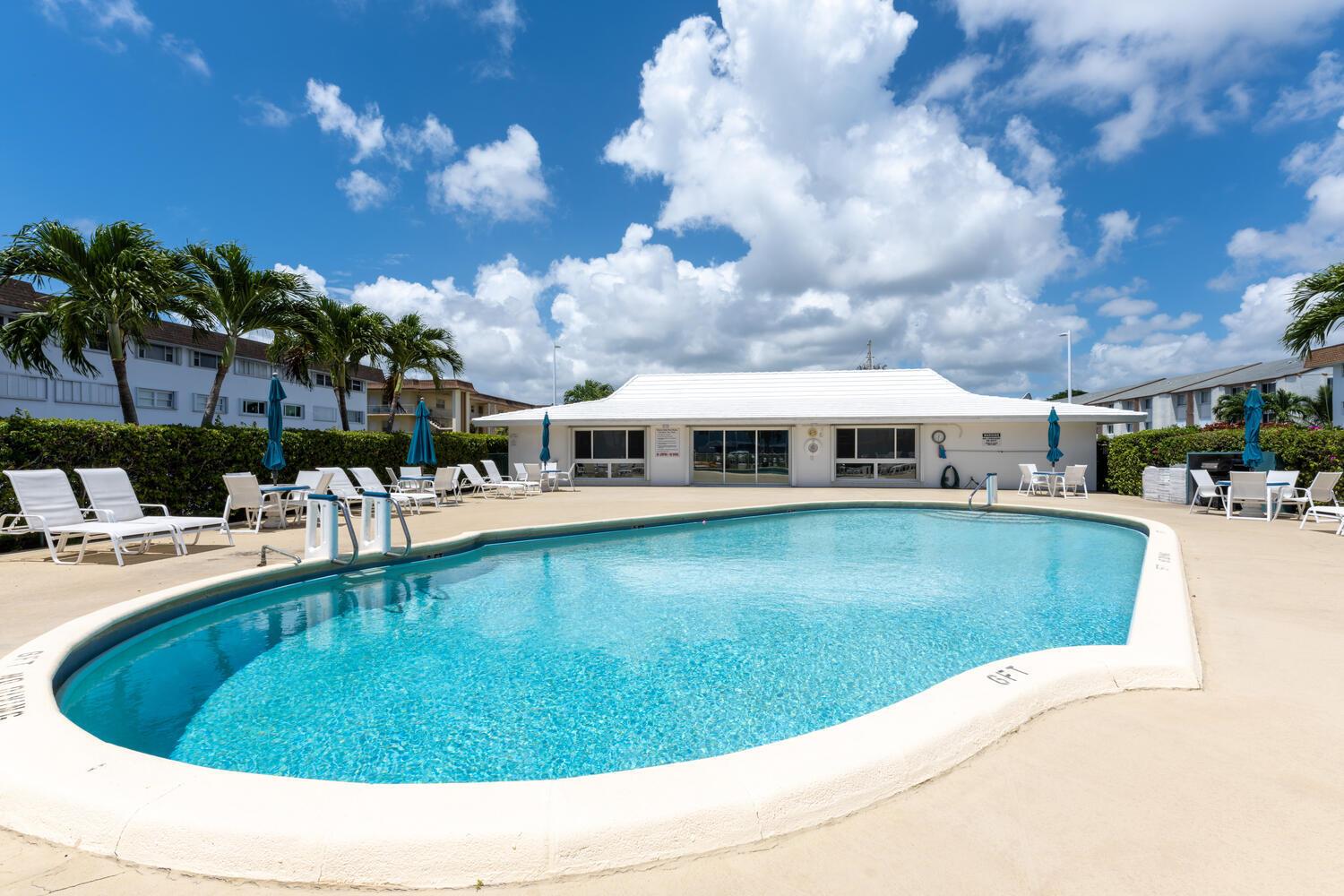 SHORE CLUB APTS A INC - Residential Lease