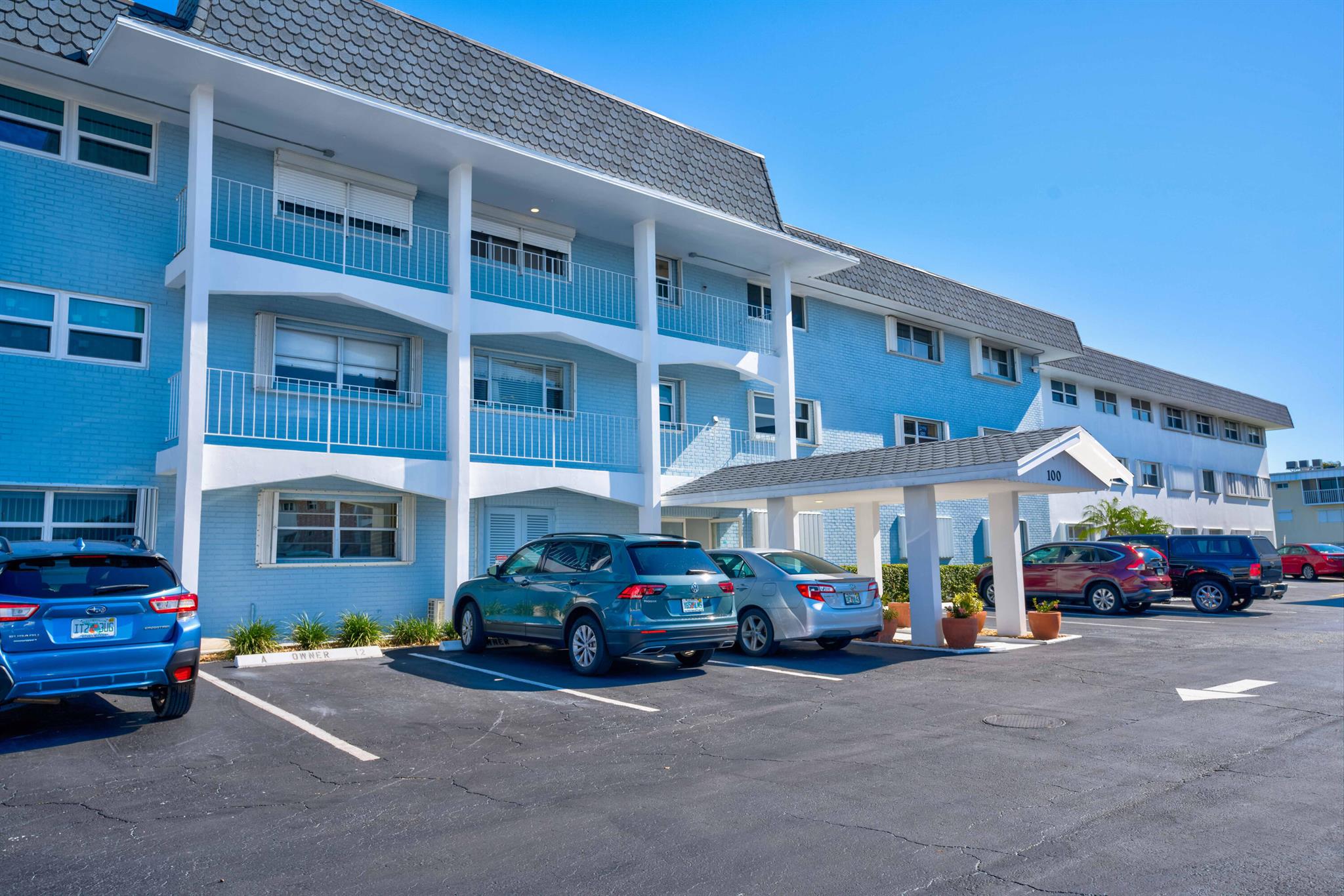 SHORE CLUB APTS A INC - Residential Lease