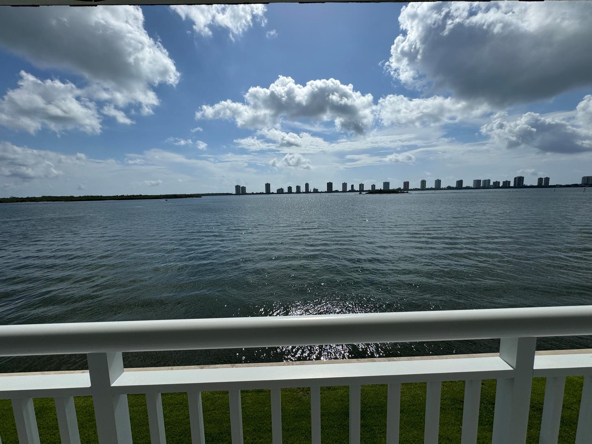 SHORE CLUB APTS A INC - Residential Lease