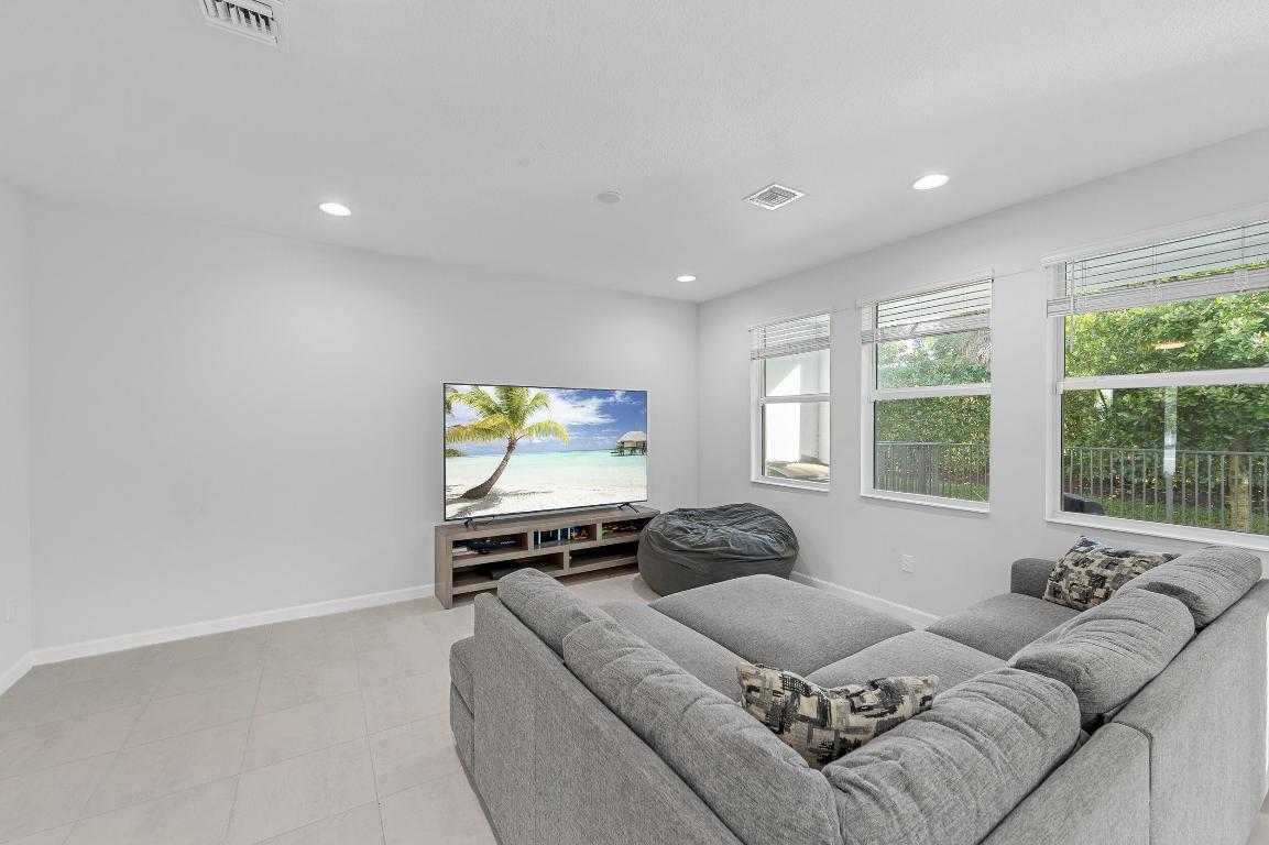 CROSSINGS OF WESTLAKE - Residential