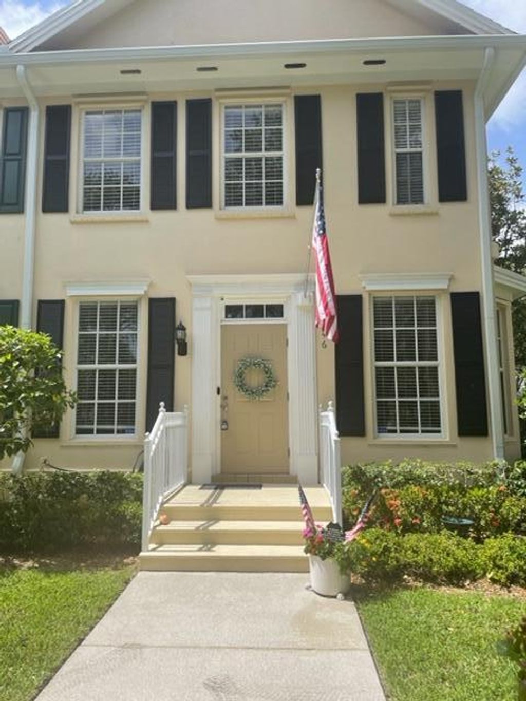 Photo of 246 Iris Drive Dr, Jupiter, FL 33458 (MLS # R10807915)