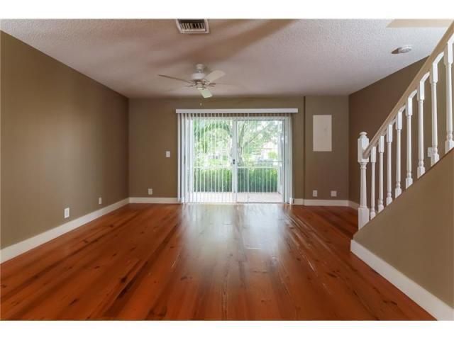 SANTA CRUZ - Residential Lease