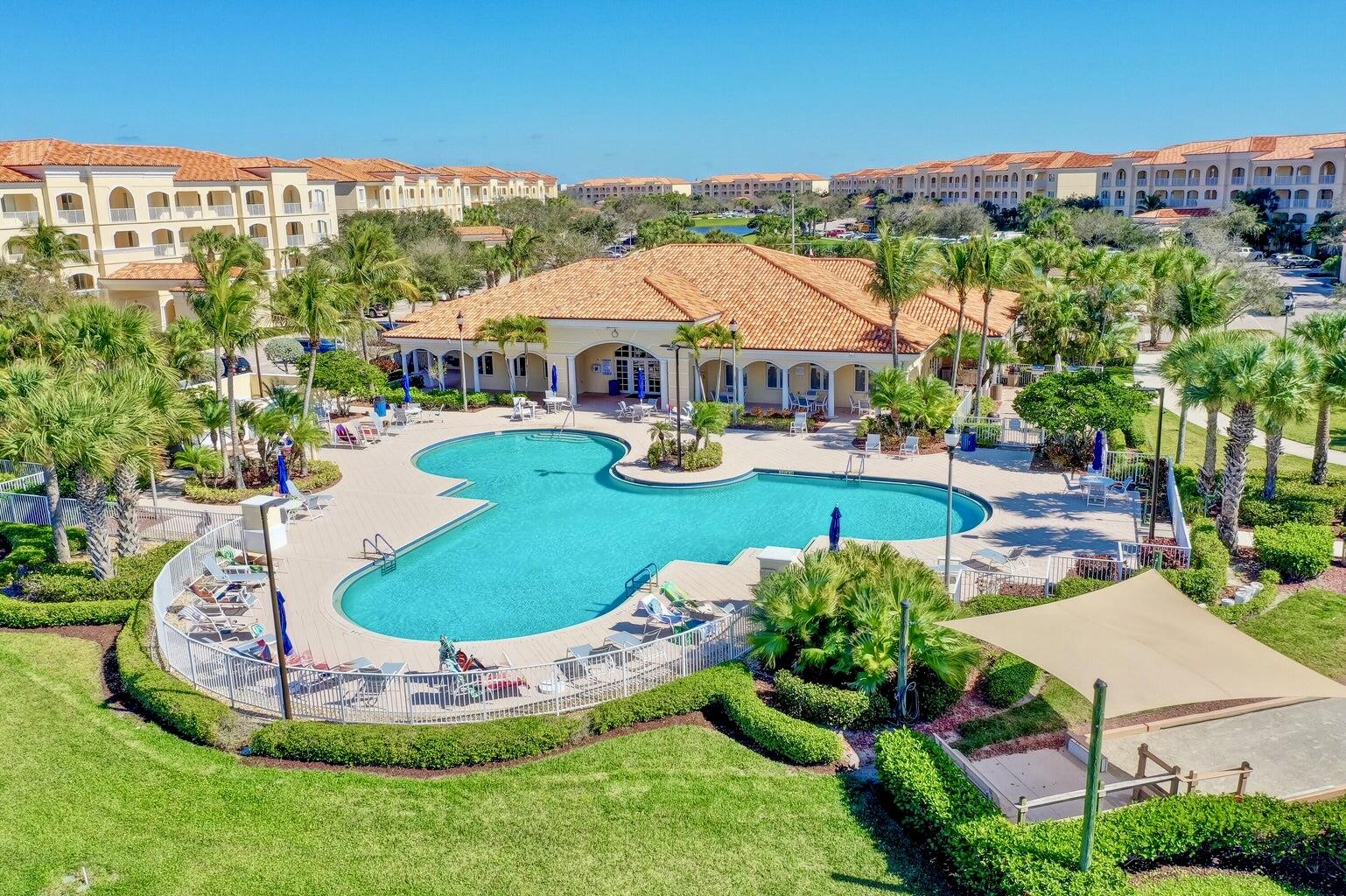 HARBOUR ISLE AT HUTCHINSON ISLAND WEST, A CONDOMIN - Residential