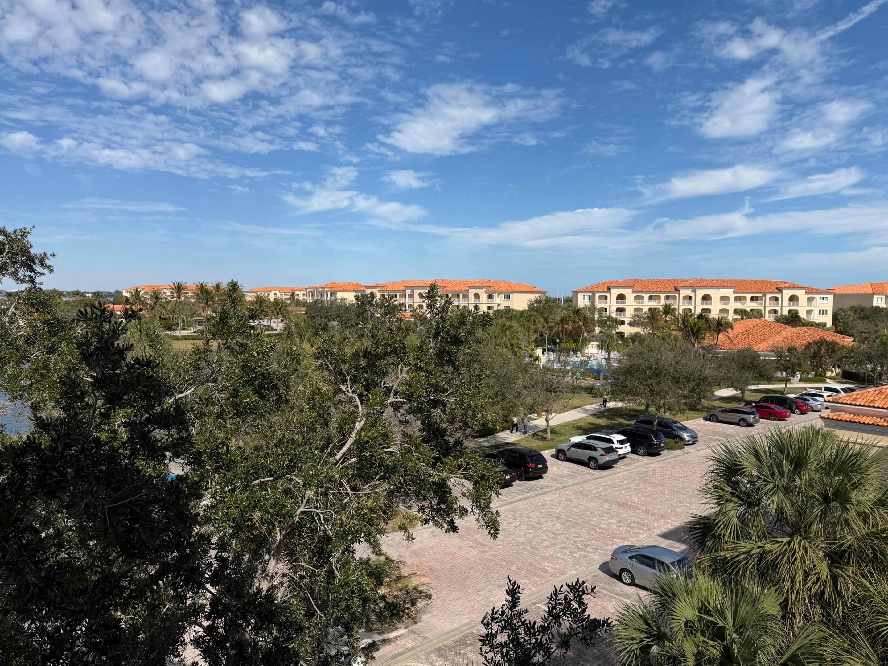 HARBOUR ISLE AT HUTCHINSON ISLAND WEST, A CONDOMIN - Residential