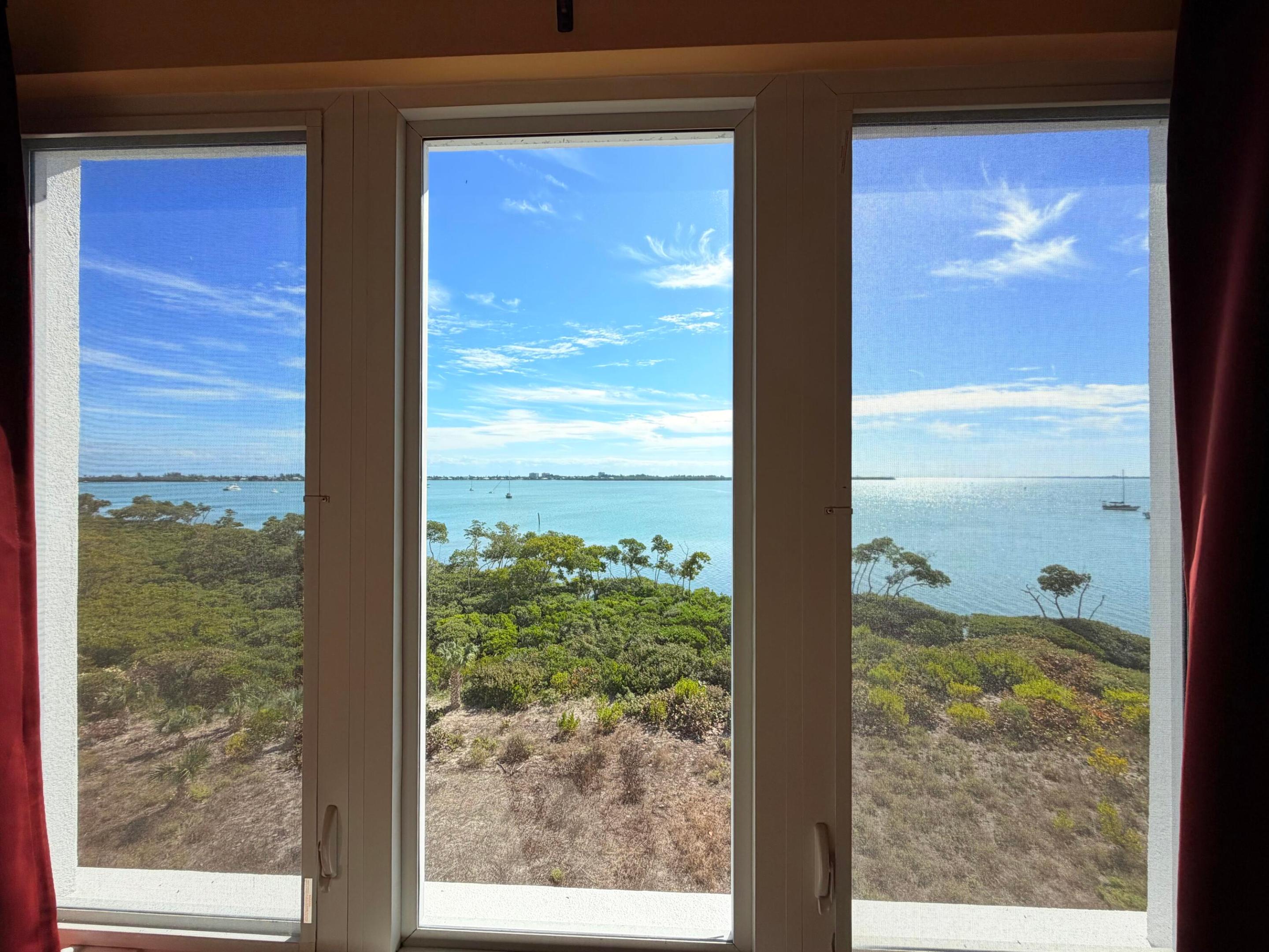 HARBOUR ISLE AT HUTCHINSON ISLAND WEST, A CONDOMIN - Residential