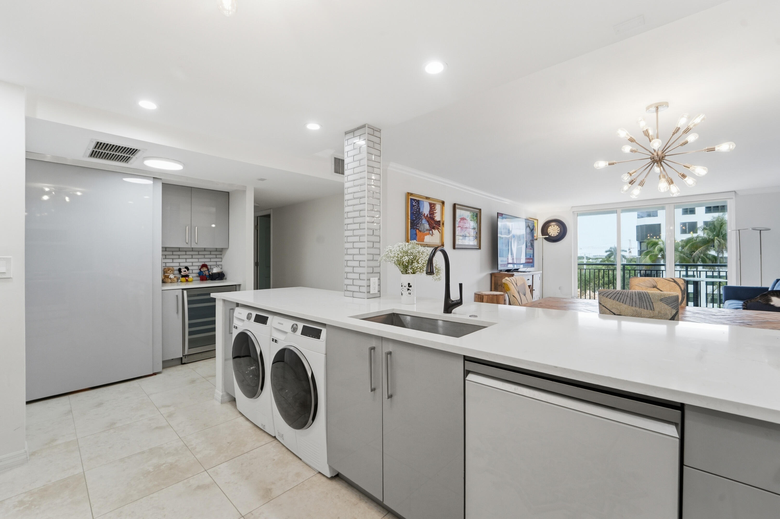 OPAL TOWERS CONDO - Residential
