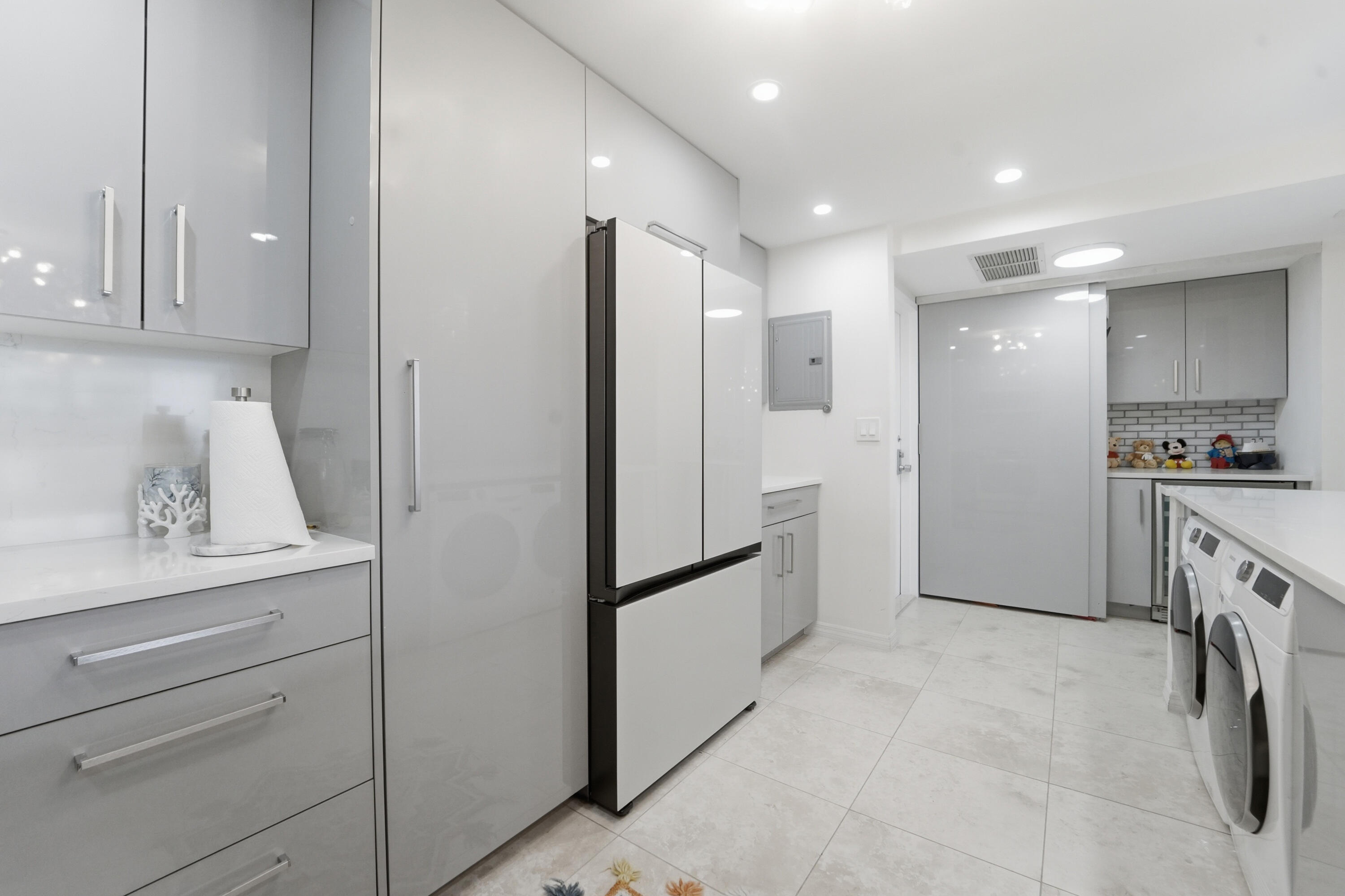 OPAL TOWERS CONDO - Residential