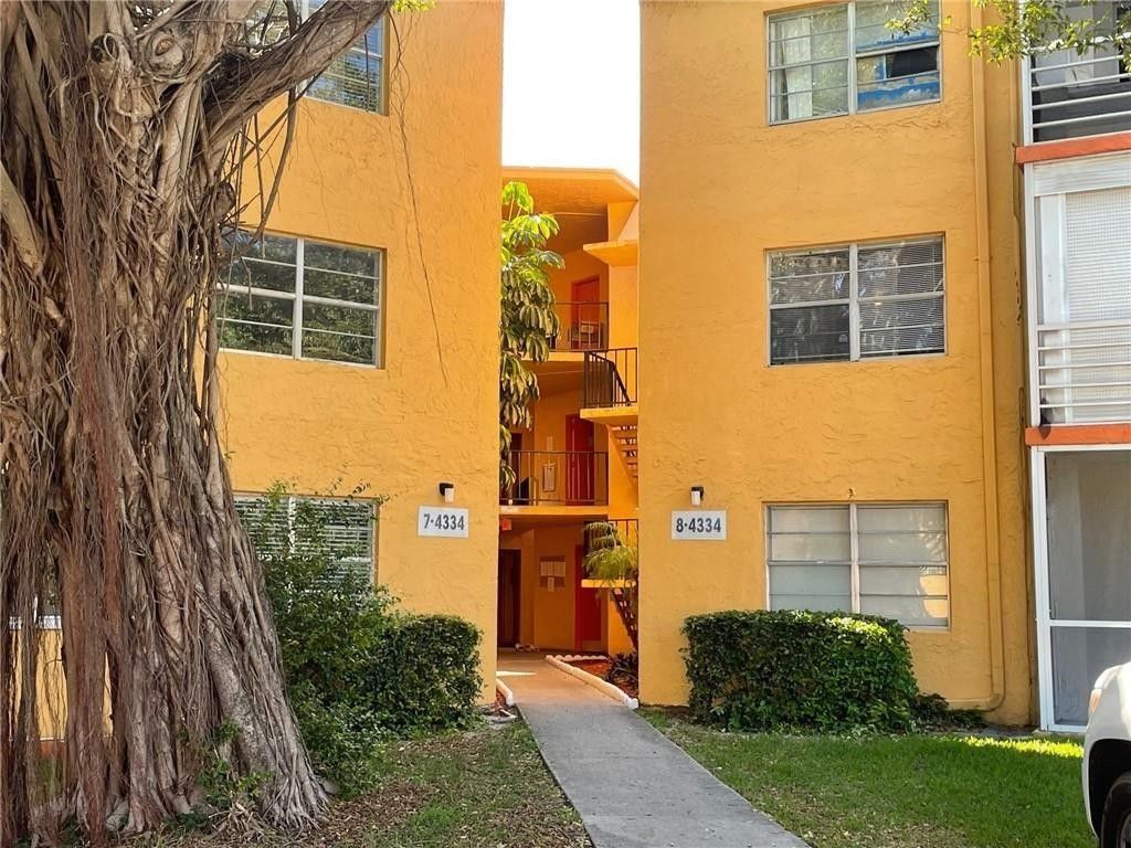 Photo of 4334 NW 9th Avenue #7-1E, Pompano Beach, FL 33064 (MLS # F10513412)