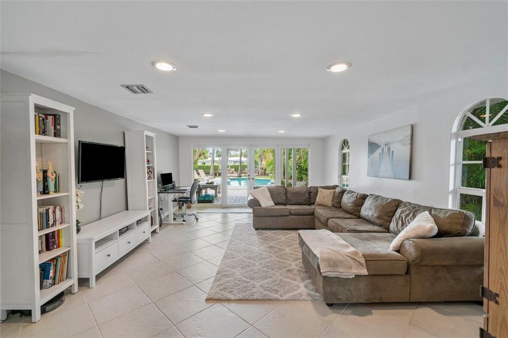 River Ridge 32-25 B - Residential