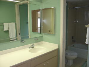 Tennis Lodges - Residential Lease